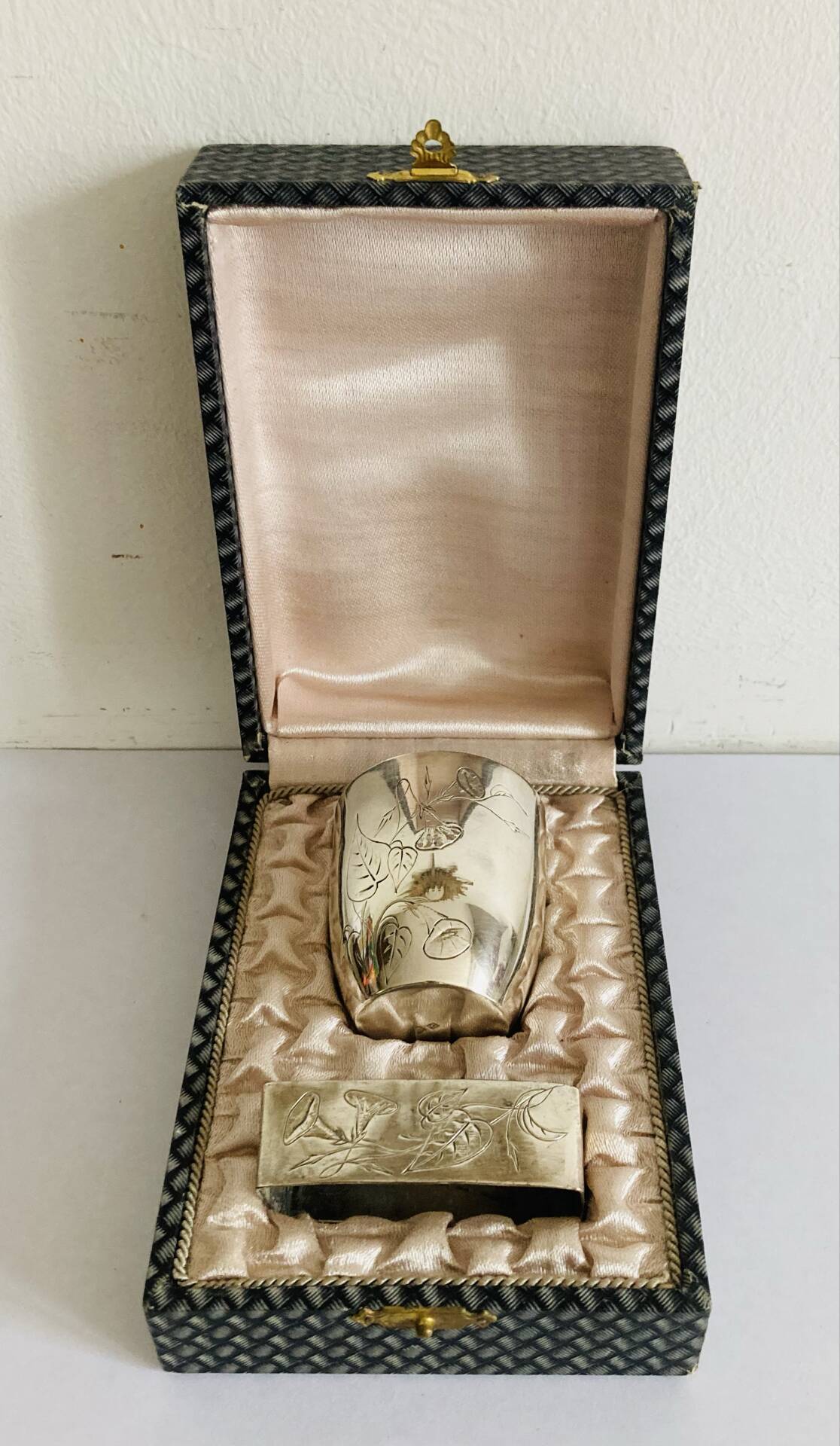 Art Nouveau silver-plated napkin holder with hallmark + case