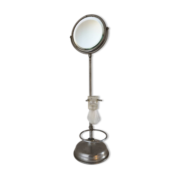 Freestanding shaving mirror with supports
