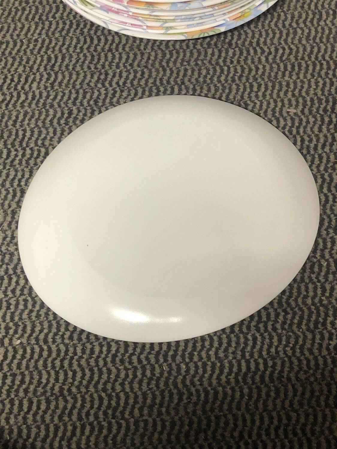 15 multi-colored flower plates