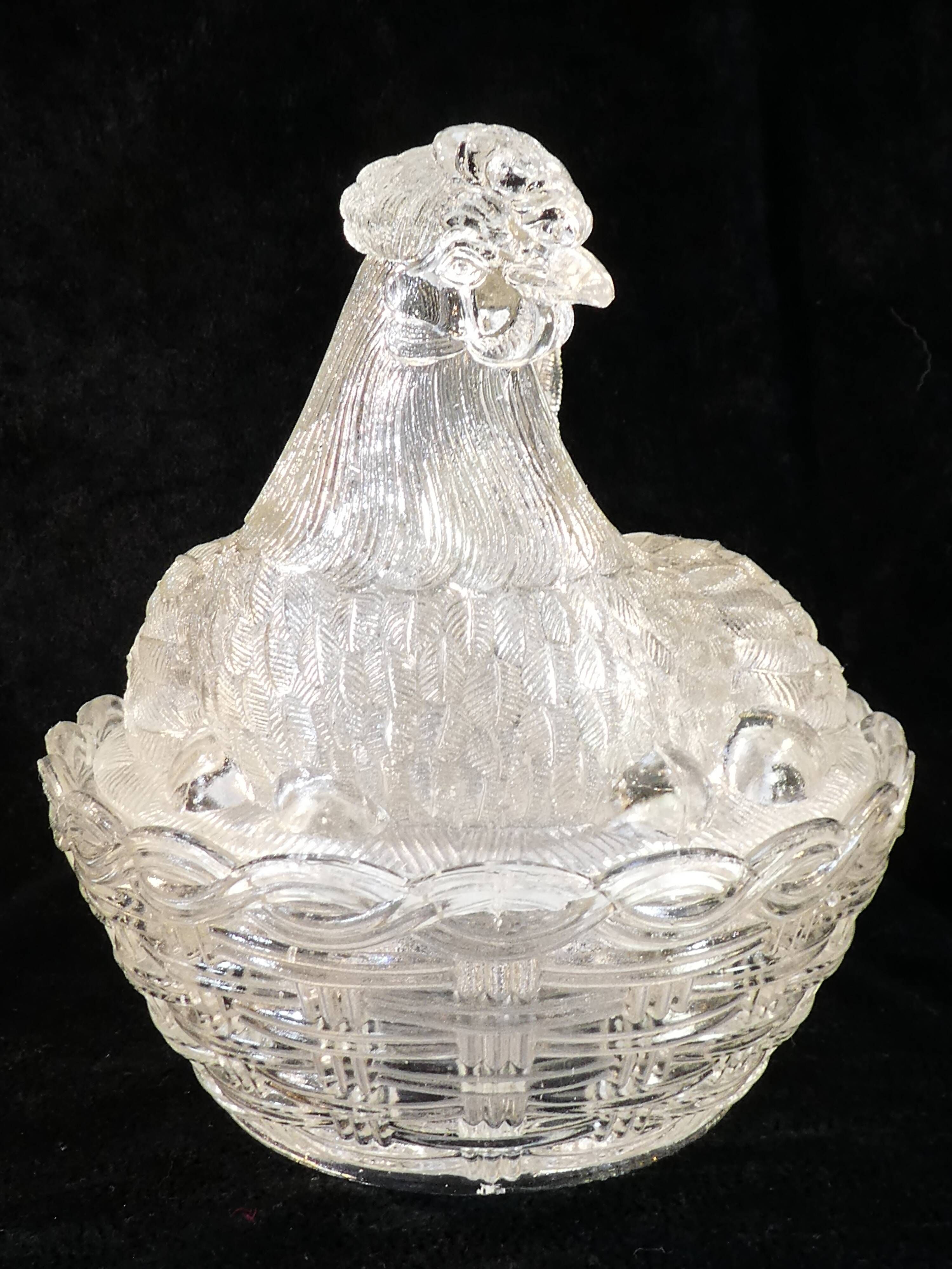 Large hen bonbonniere glass box style portieux vallerysthal