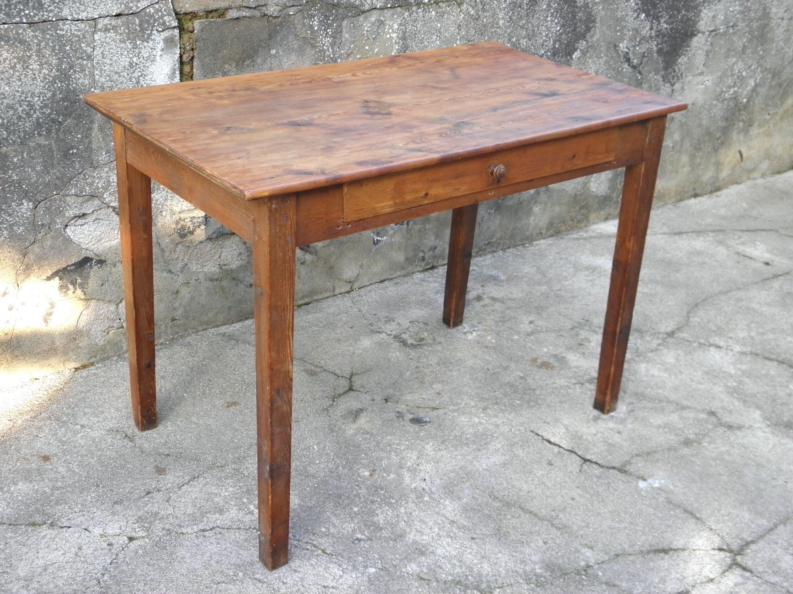 Farm table 110 x 61 cm