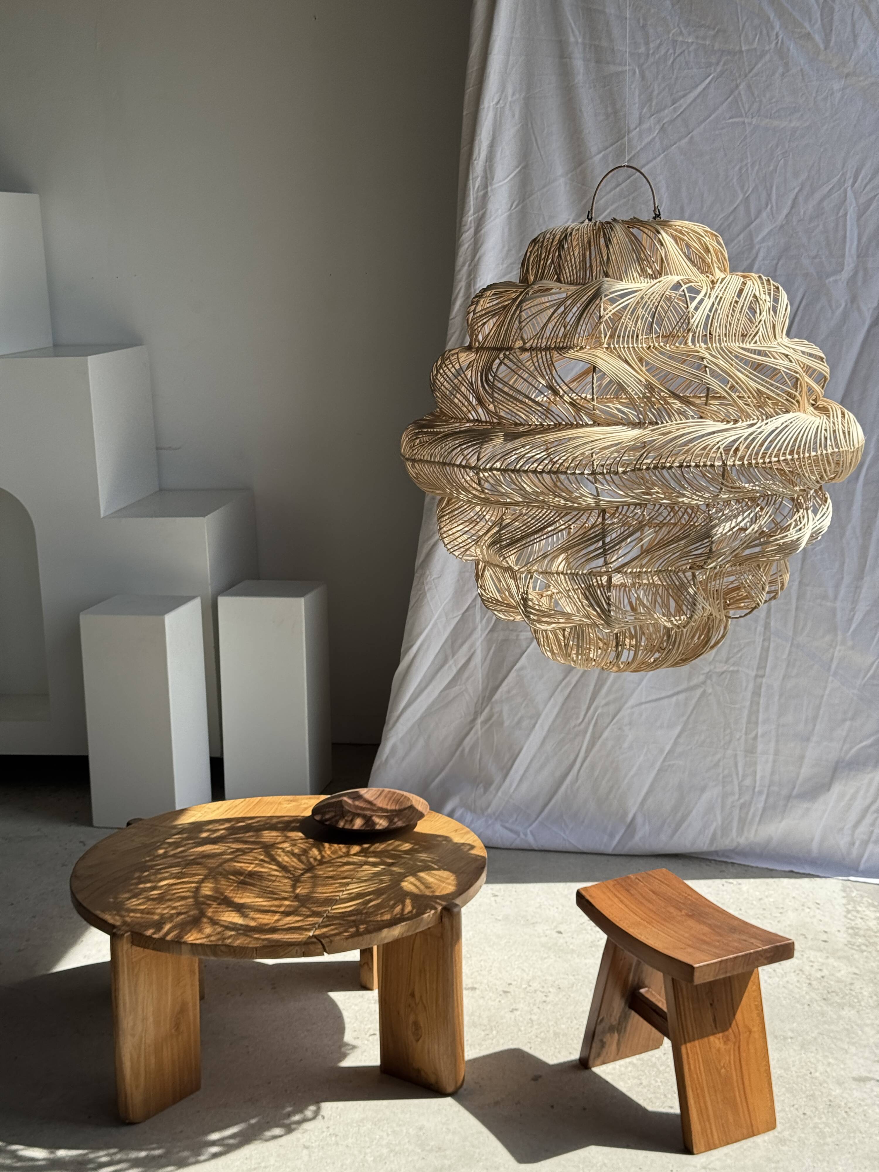 Suspension or rattan lampshade in an elongated spherical shape, layered H80 D