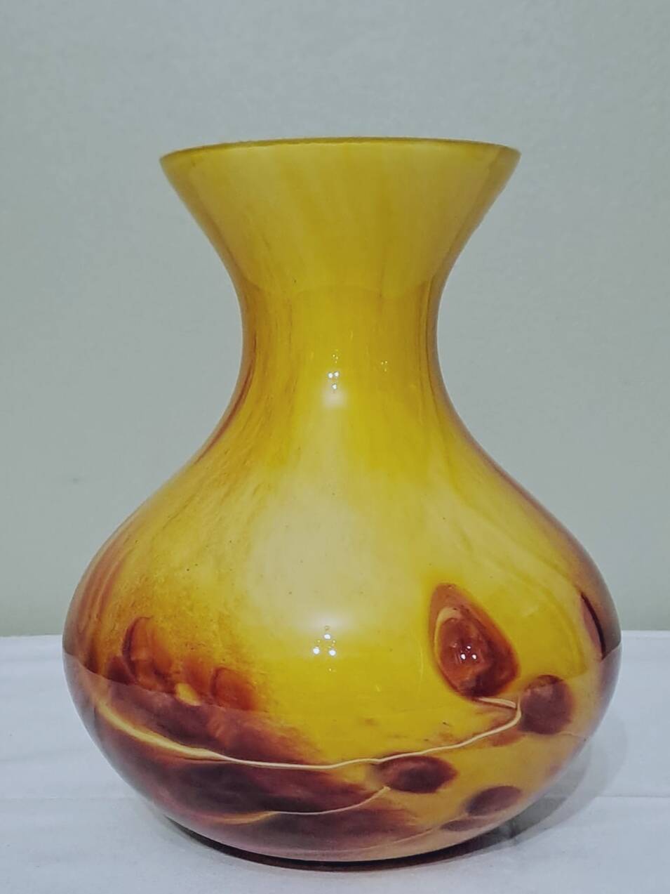 La Rochere blown glass paste vase