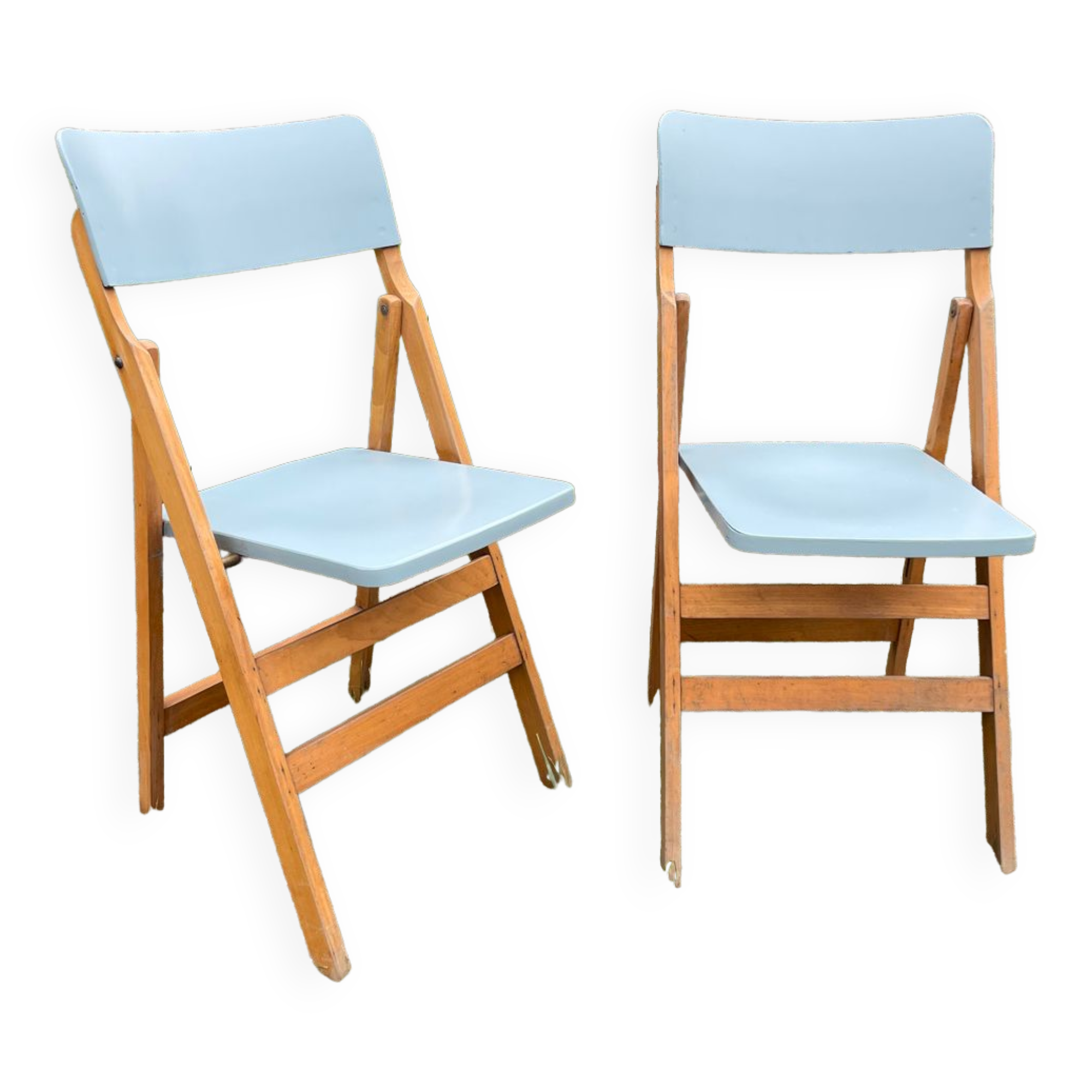2 folding chairs in vintage beech 1950