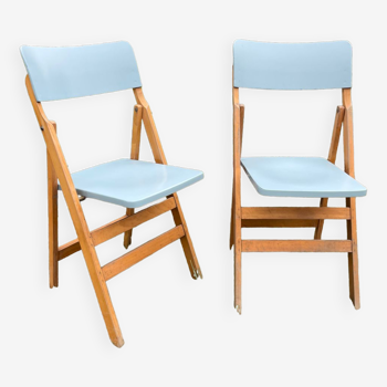 2 folding chairs in vintage beech 1950