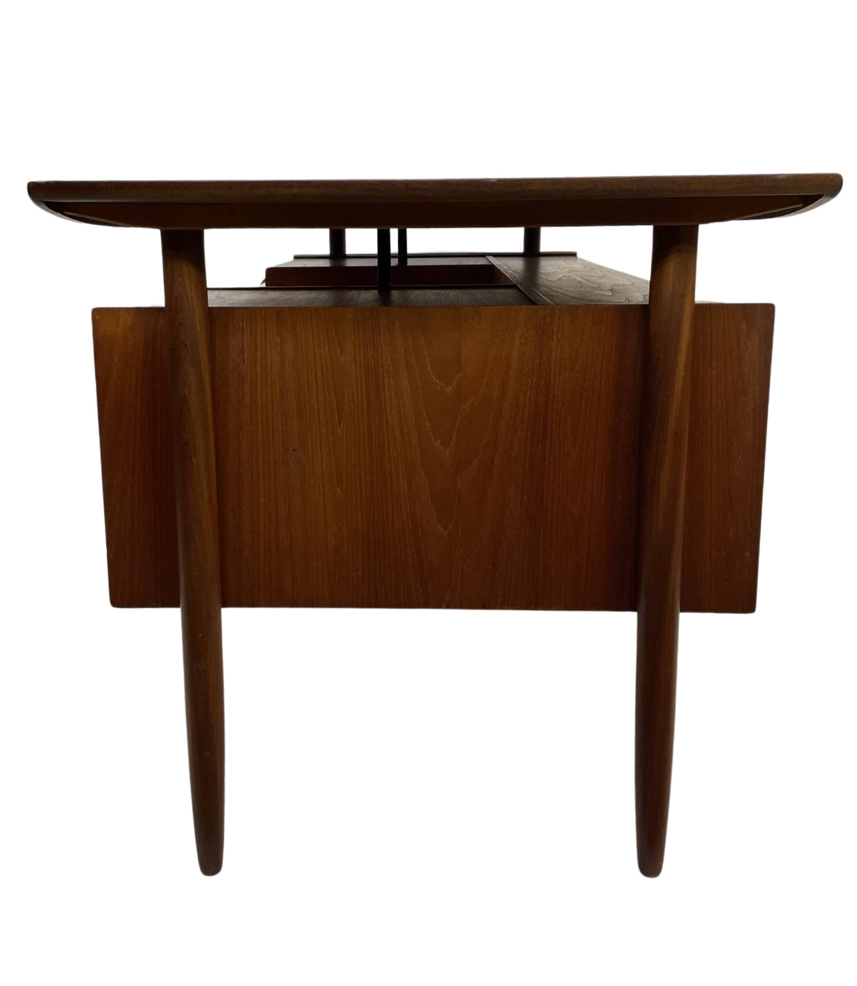 Bureau vintage en teck de Tijsseling pour Propos Hulmefa 1960