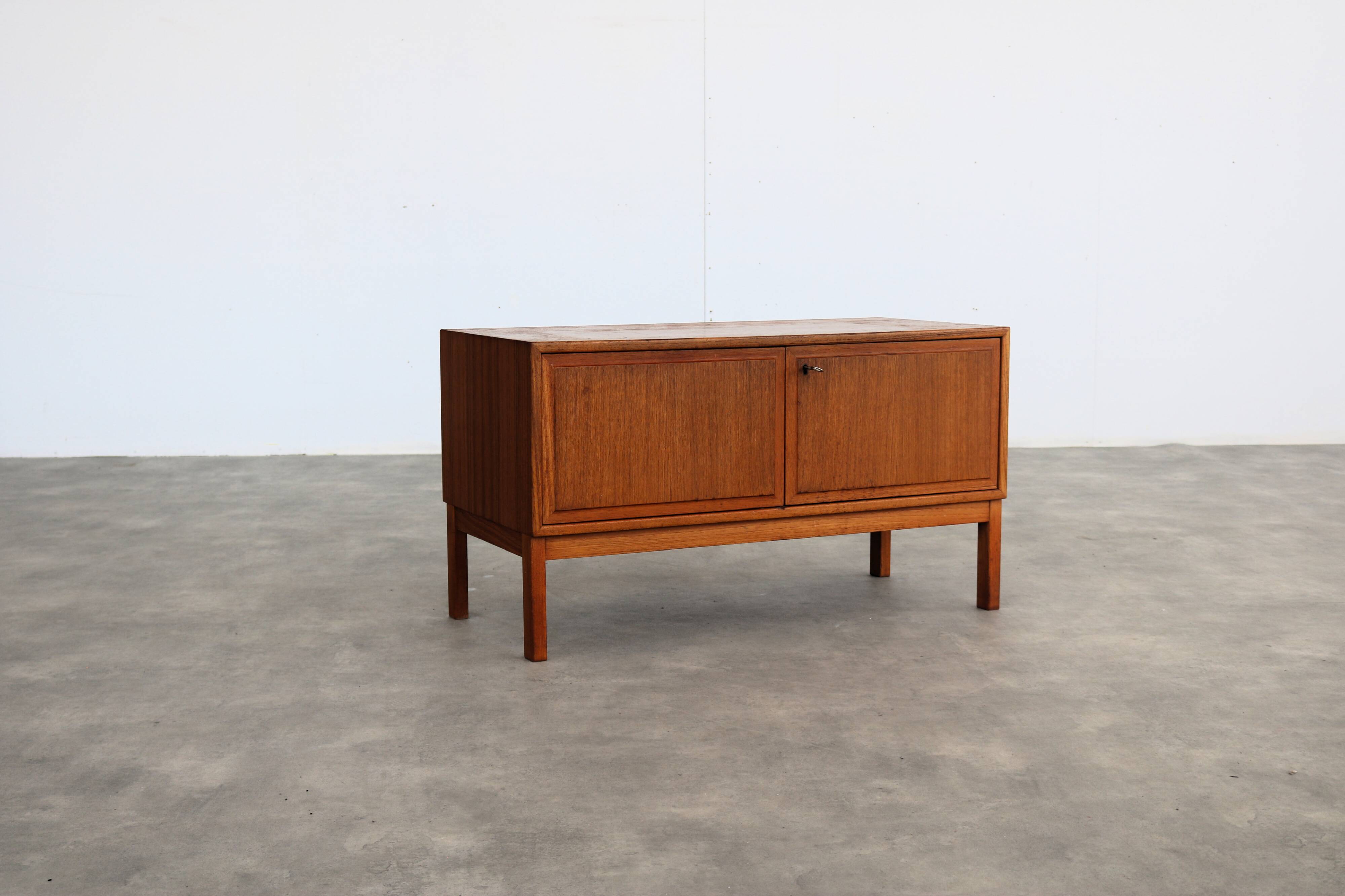 vintage TV unit | small furniture | teak | Swedish