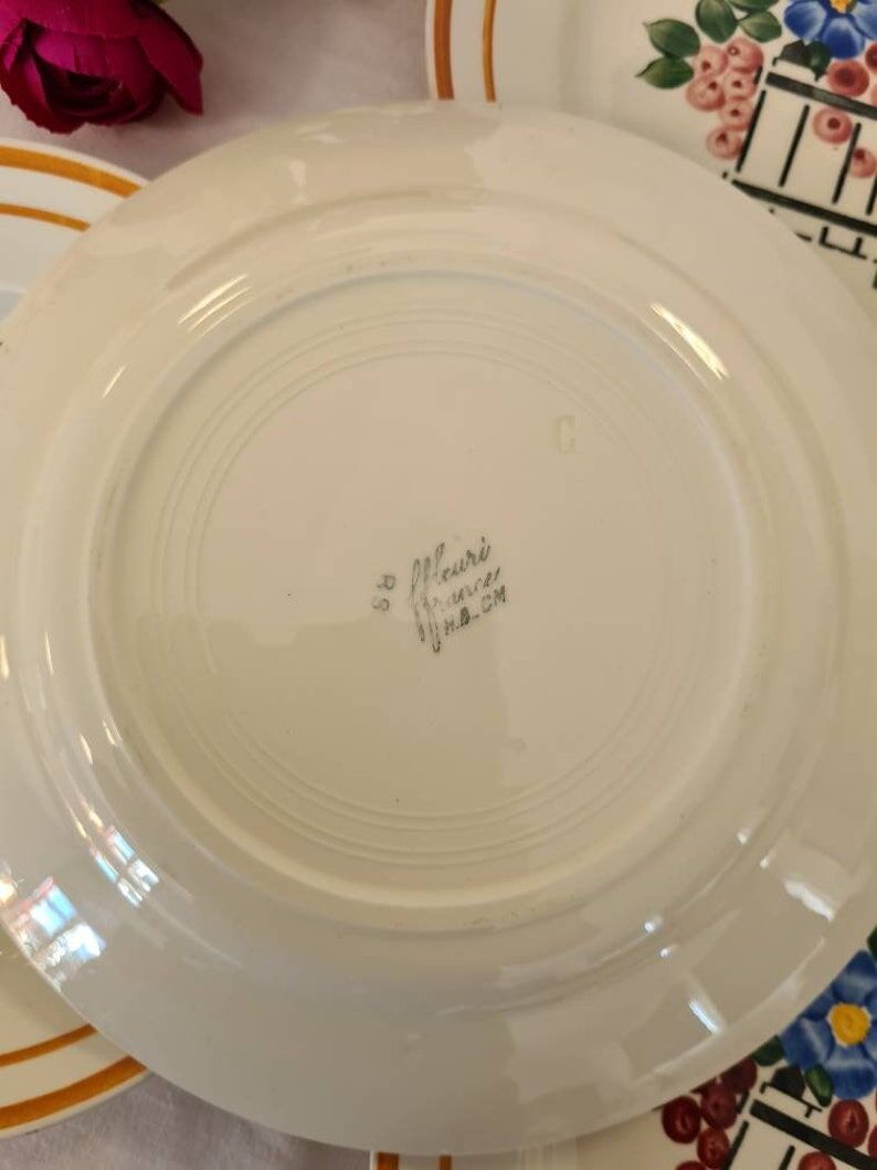 Set of 6 plates manufactured French HBCM