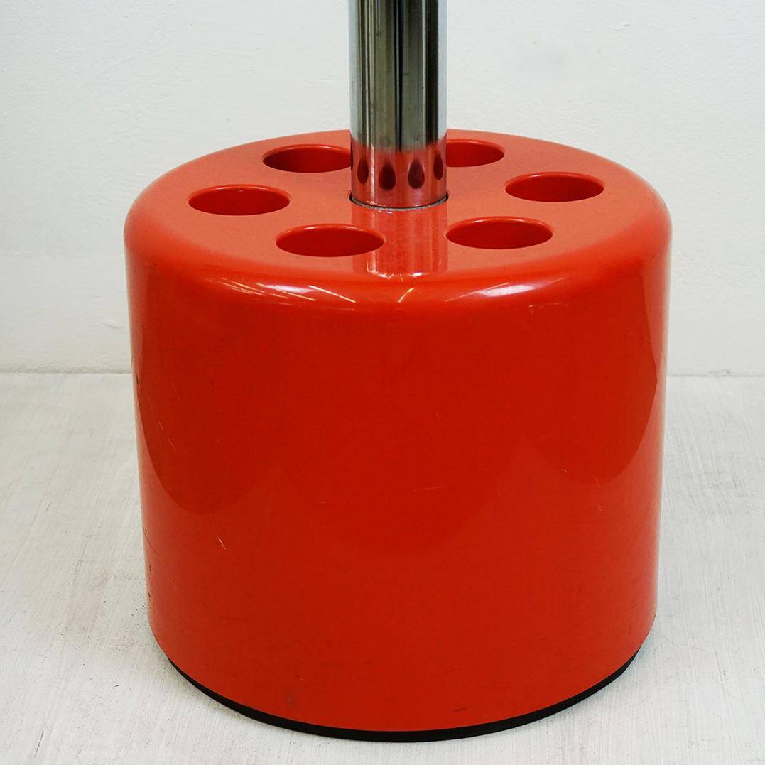 Porte-manteau rouge en plastique et chrome VIP par Lucci et Orlandini pour Velca Italie
