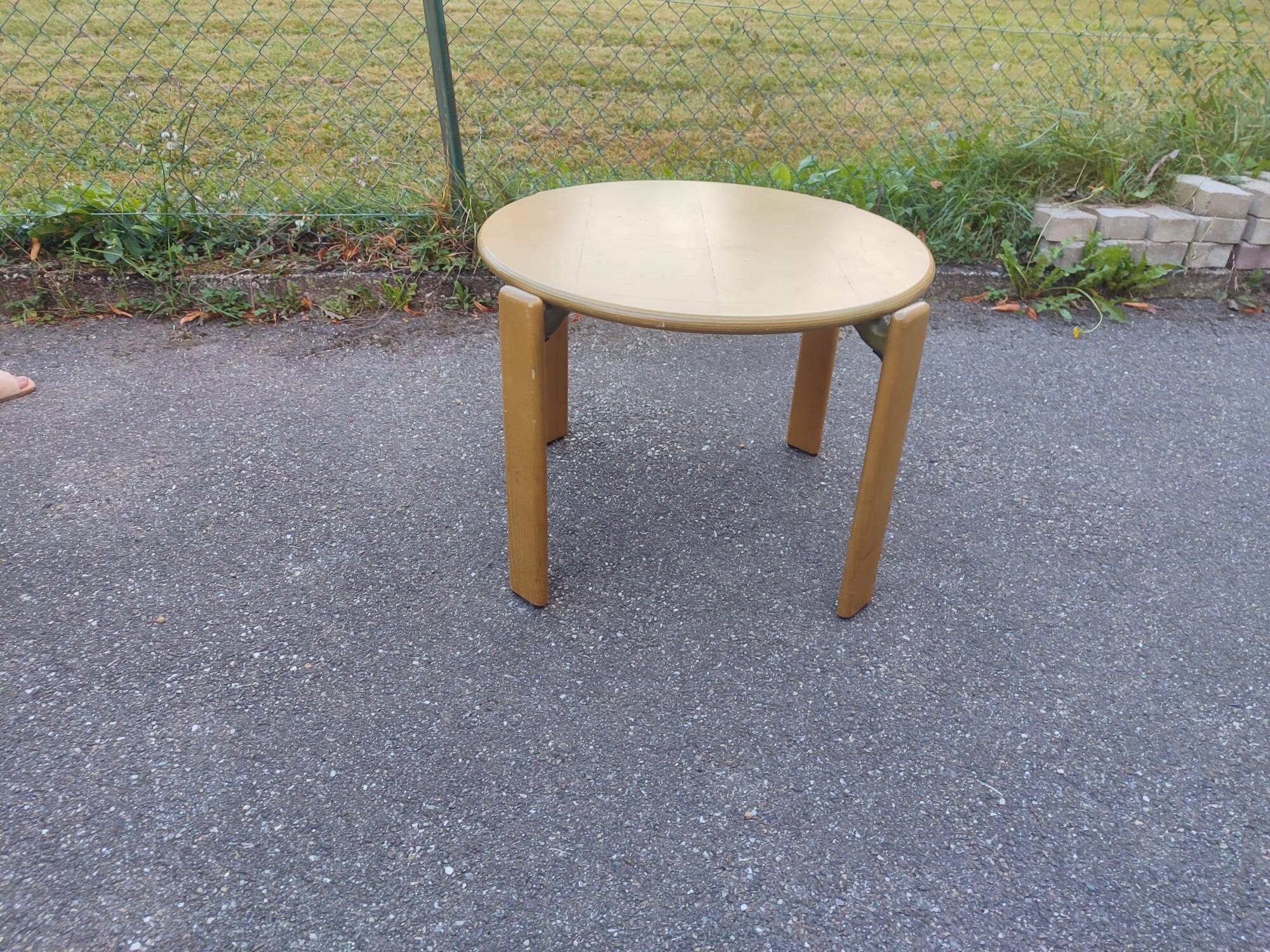 Table by Bruno Rey Dietiker