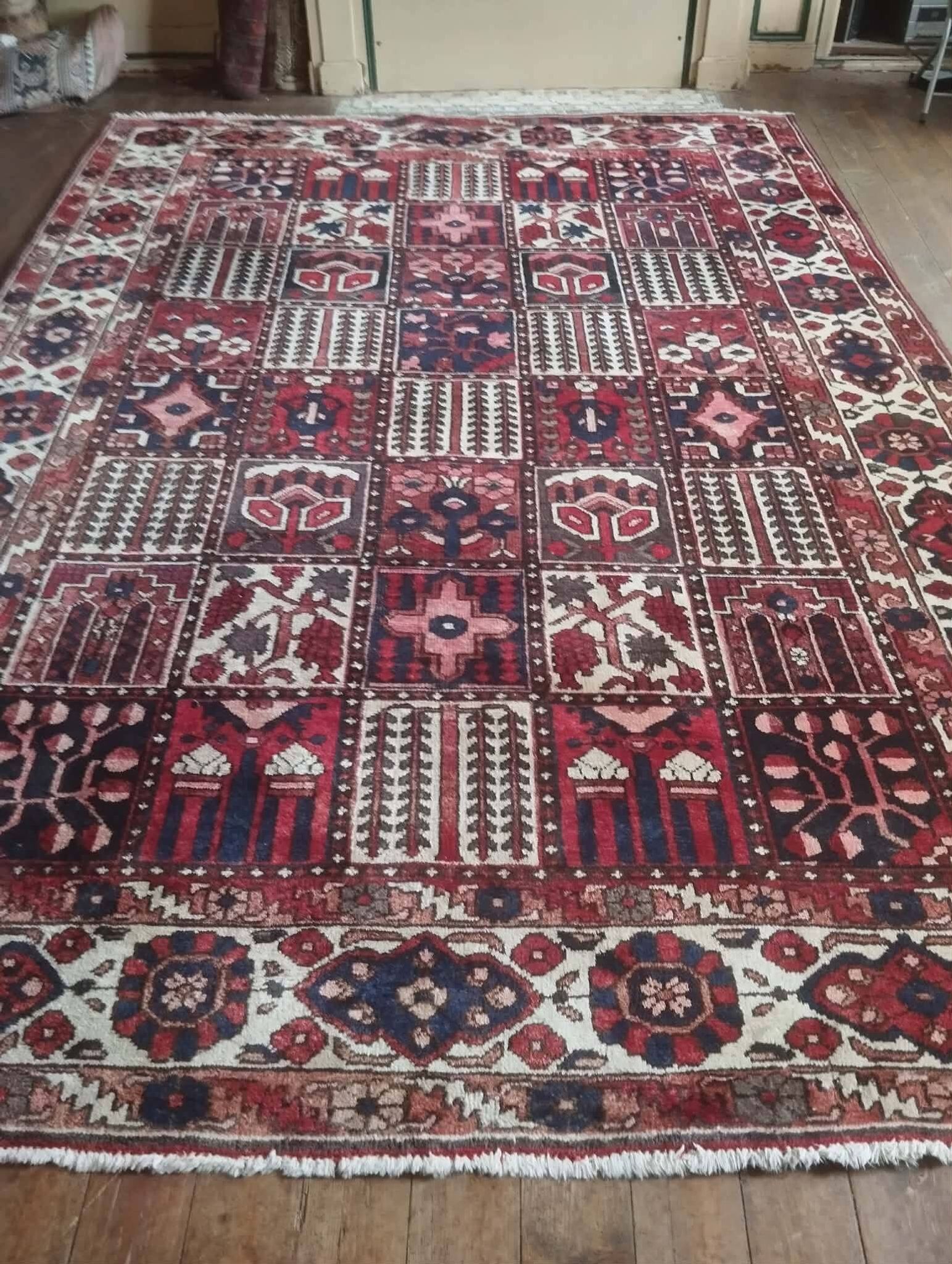 Tapis Persan Bachtiar fait main 305x215cm