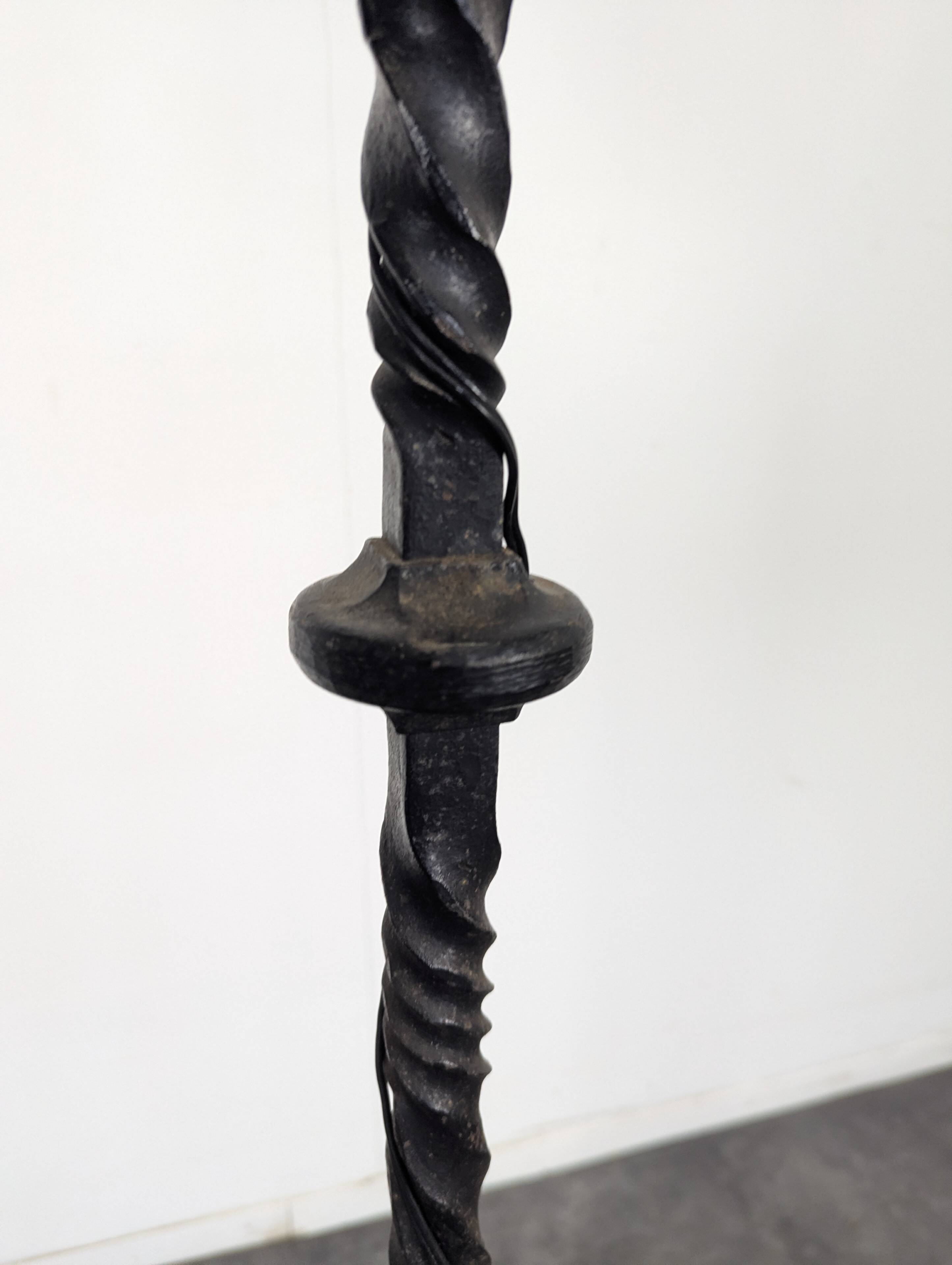 Standard lamp in the style of the Marolles workshop.