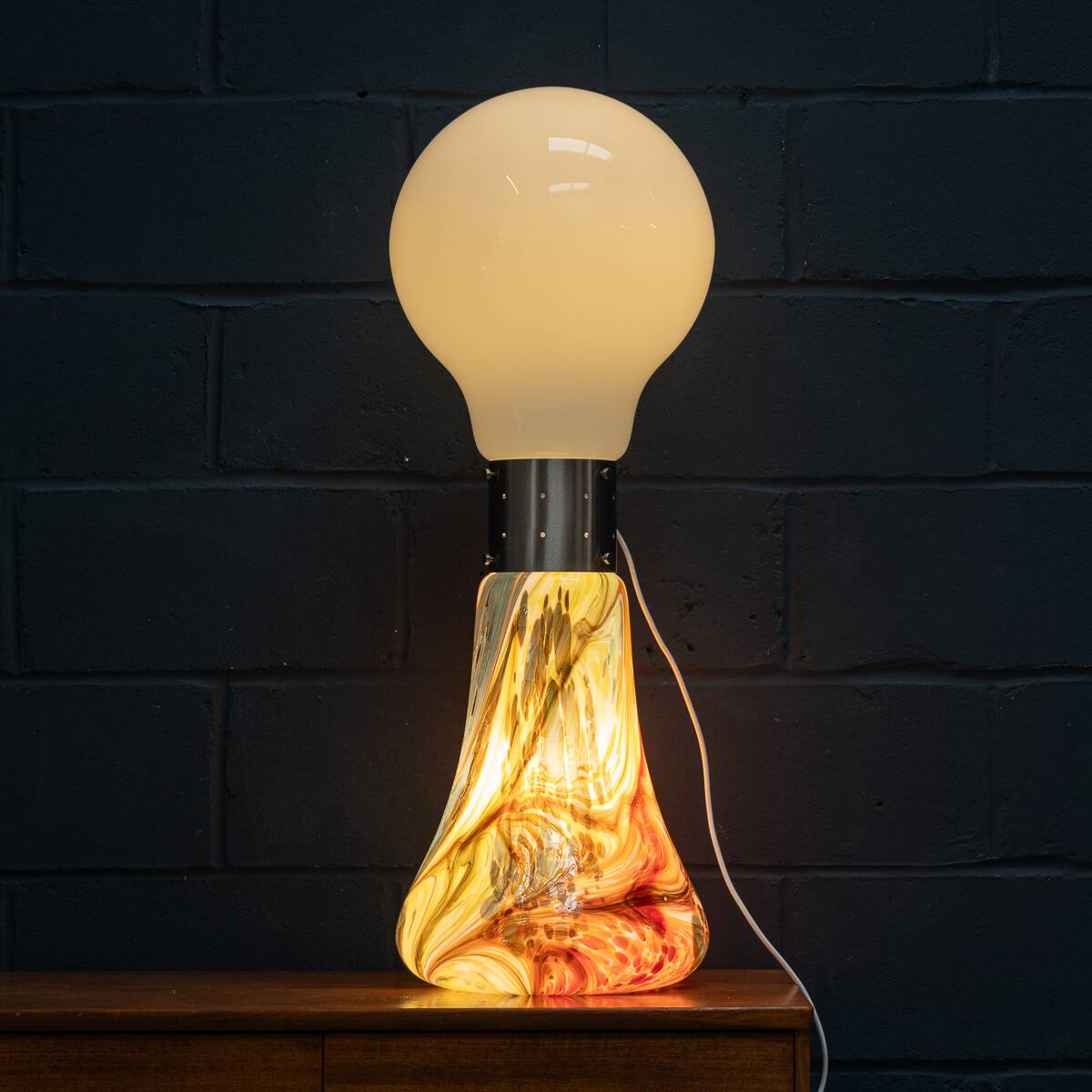 CONTEMPORARY 21stC ITALIAN BIRILLO TABLE / FLOOR LAMP OF RECENT PRODUCTION
