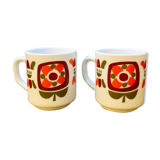 Two Arcopal Mobil mugs