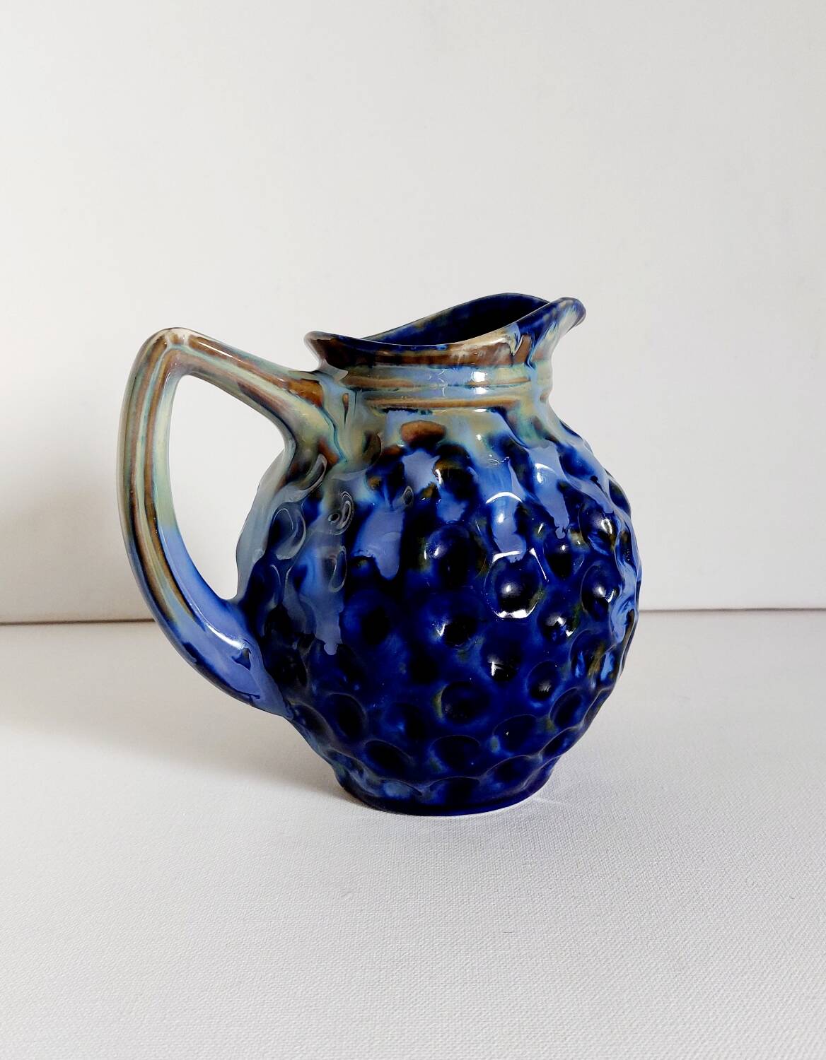Vintage ceramic pitcher "blackberry"
