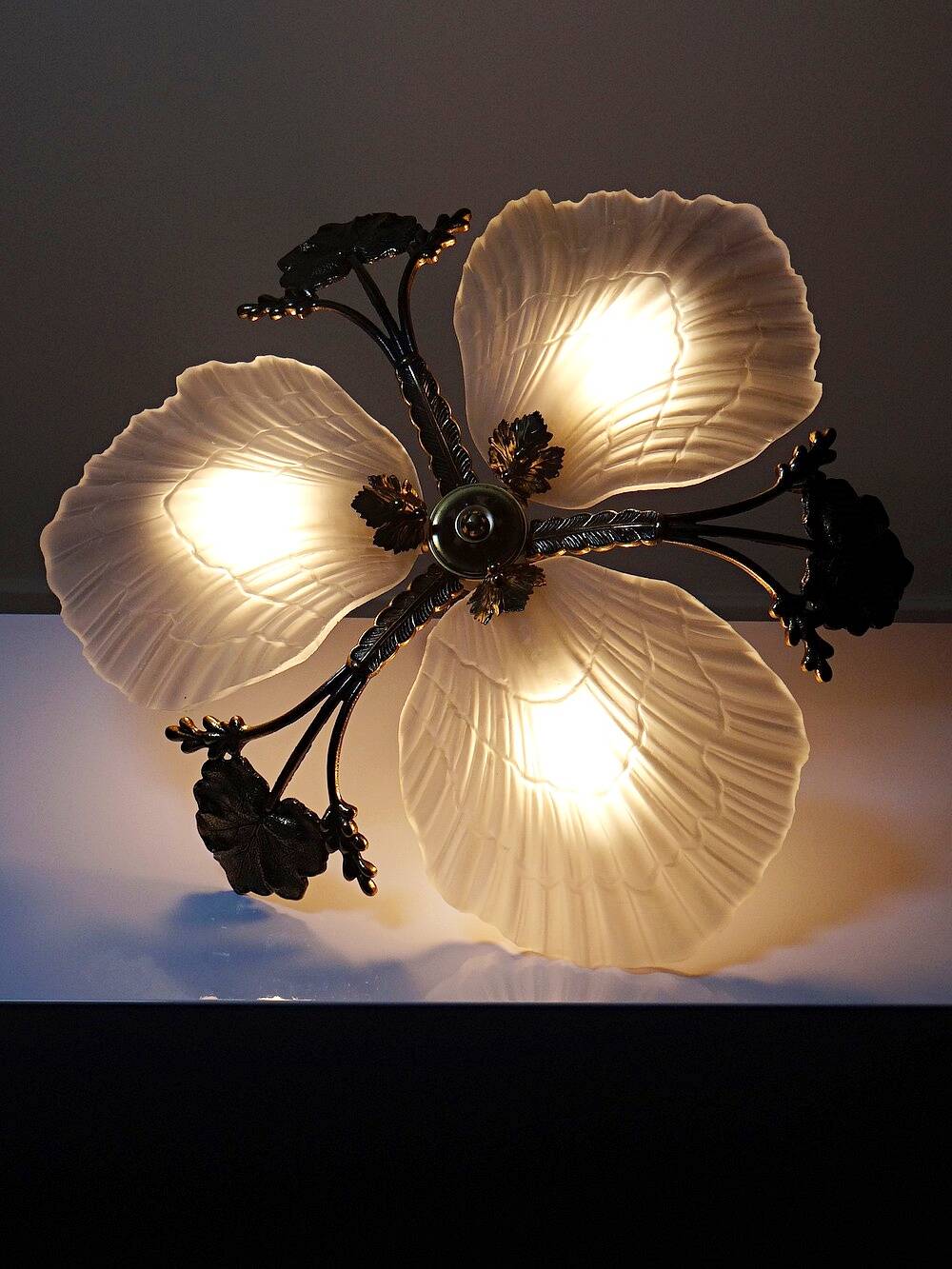 Lustre Hollywood Regency Art Deco vintage 80-90 Bronze Mariner Shells