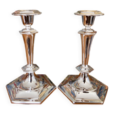 Paire de bougeoirs argentés