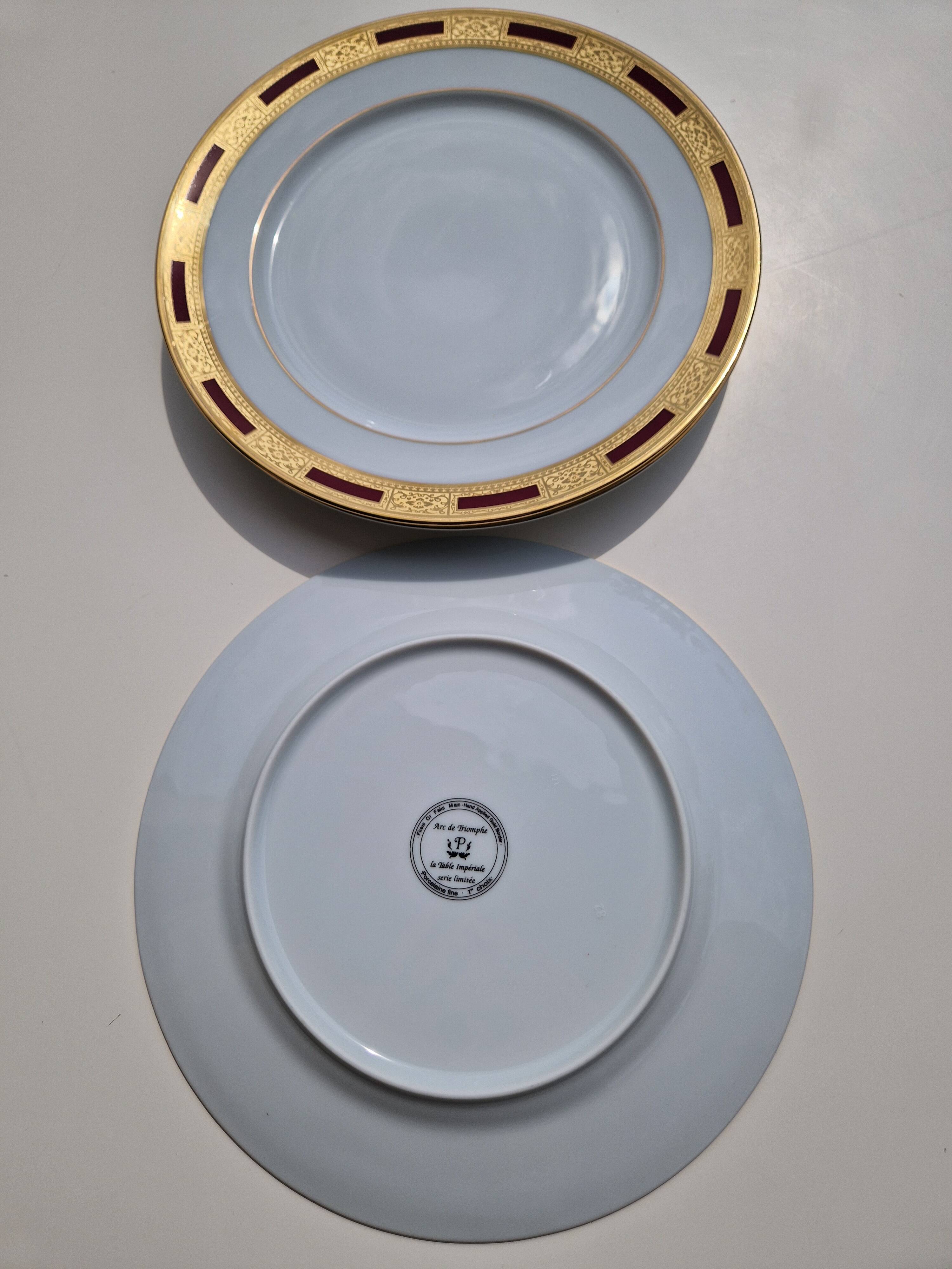 Fine porcelain plates, Arc de Triomphe model, La Table Impériale.