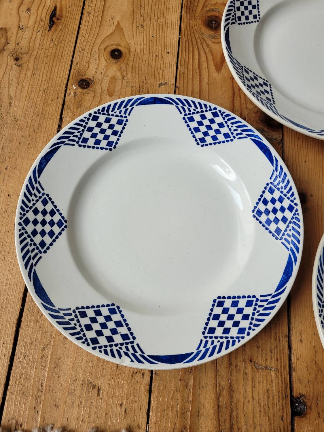 Set of 6 Pantin de Orchies flat plates Moulin des Loups and Hamage