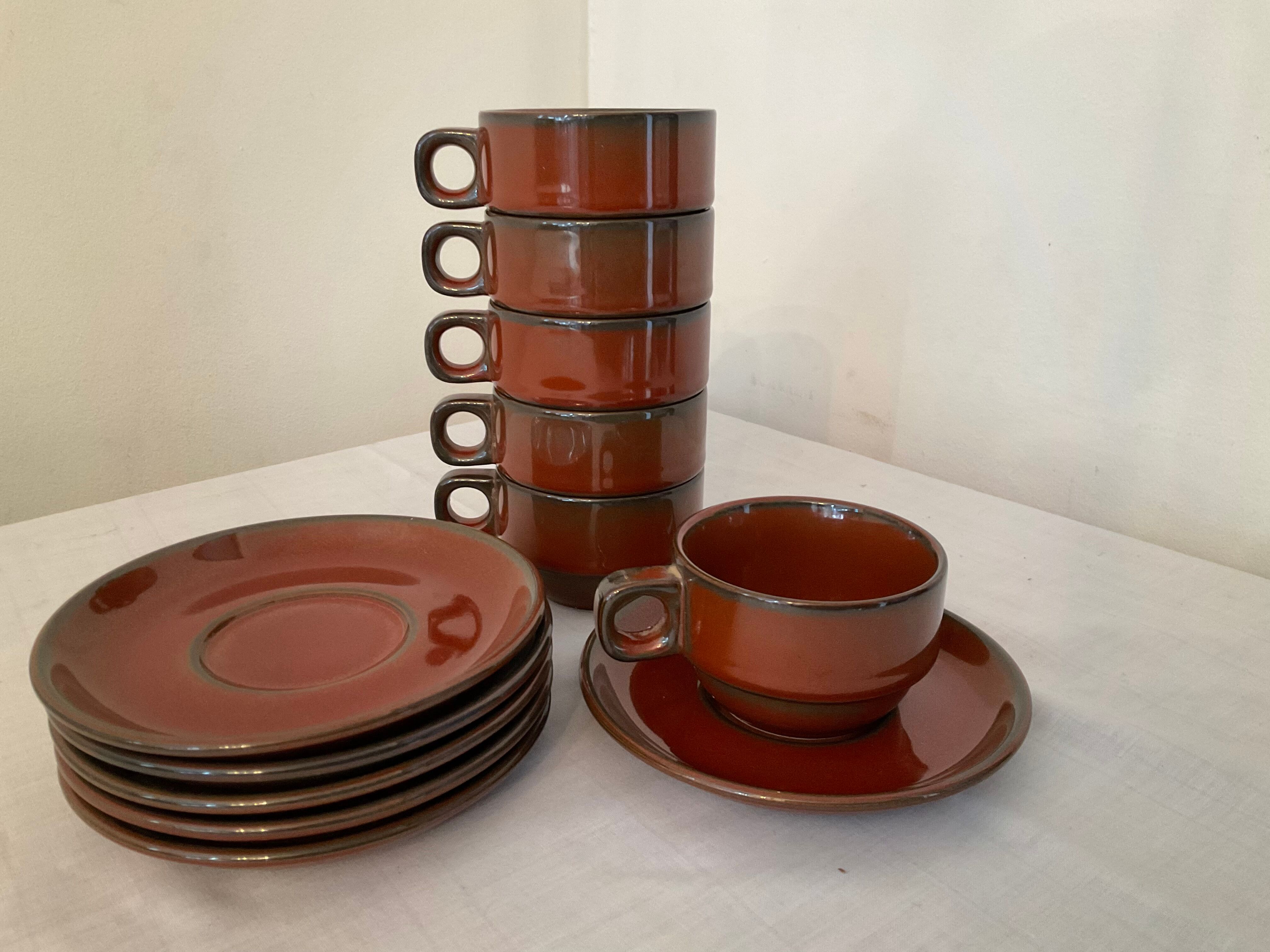 Vintage coffee set in enamelled ceramic 70s