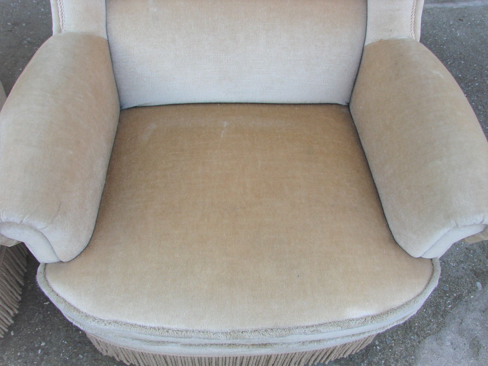 A pair of uszak armchairs, 70’s