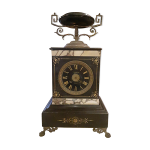 pendule borne fin XIXeme