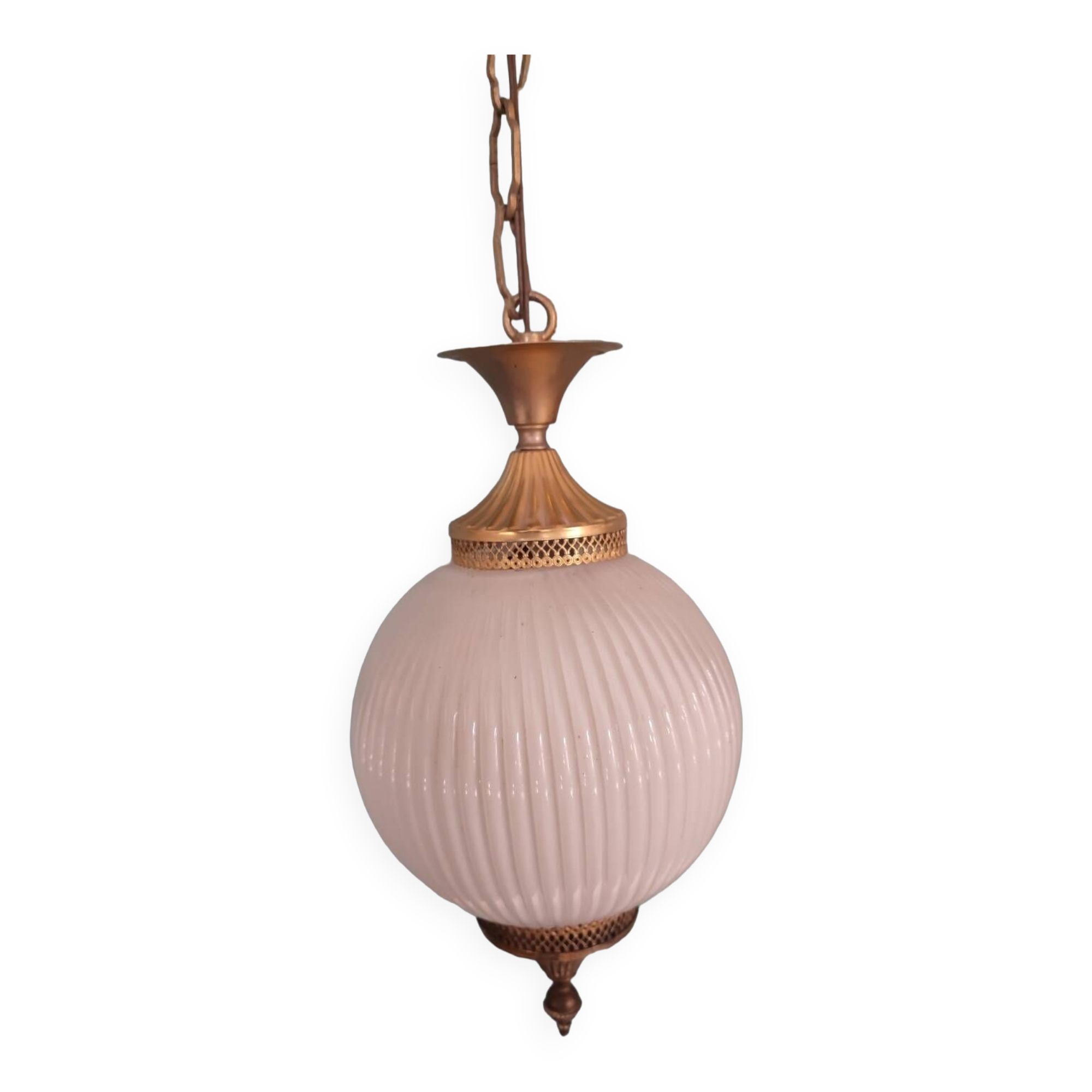 Serrated opaline ball chandelier in glass and brass