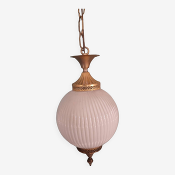 Serrated opaline ball chandelier in glass and brass