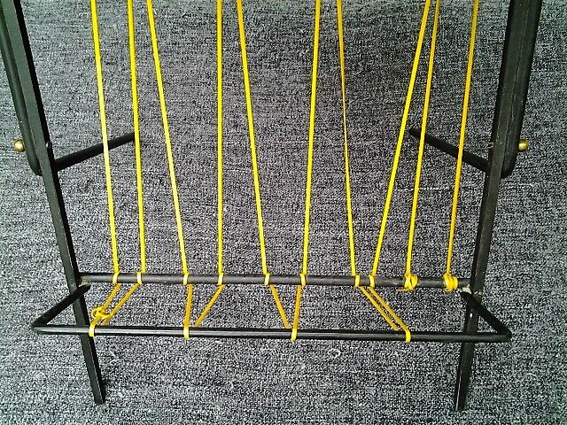 End table magazine door Scoubidou