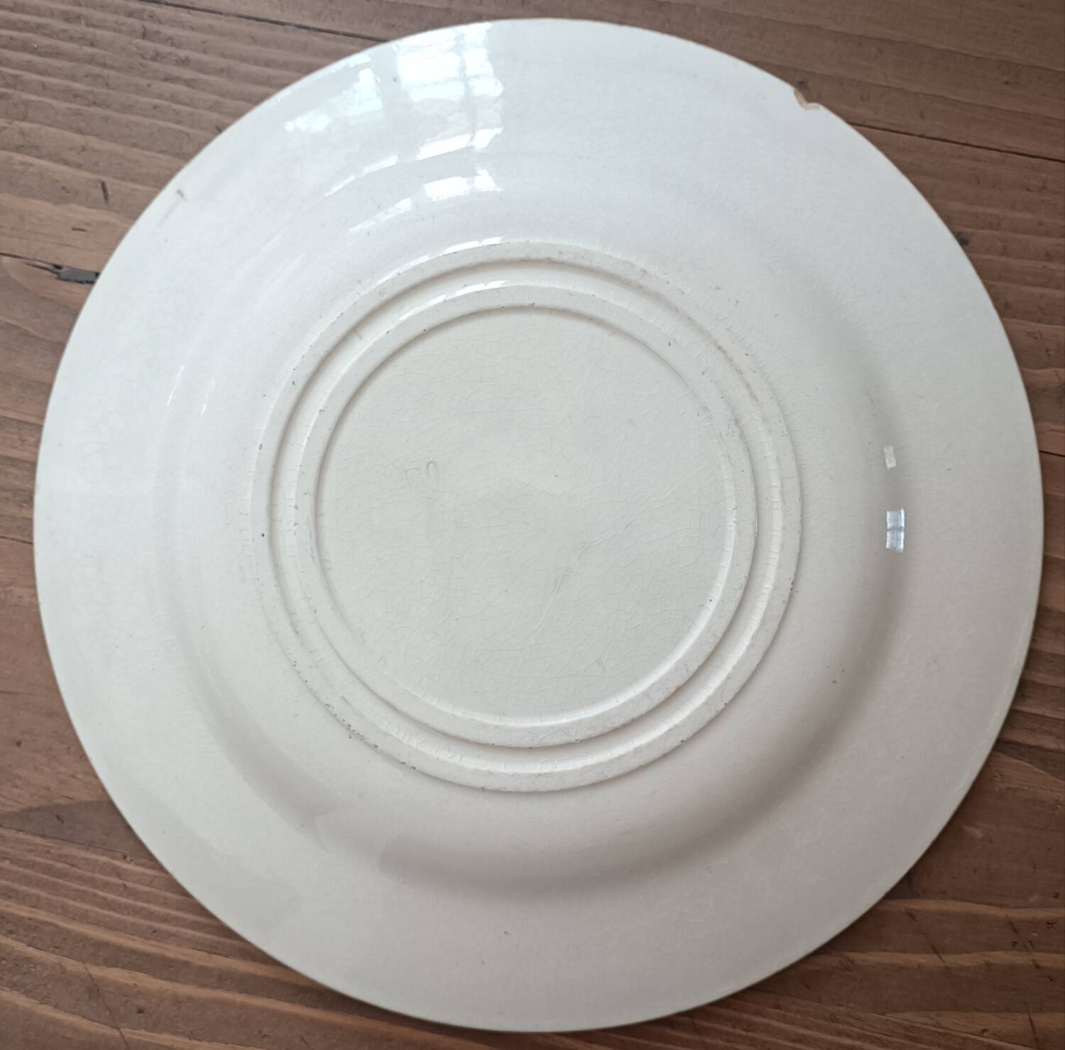 4 mismatched iron earth plates