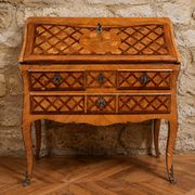 Bureau de pente en marqueterie – Époque Louis XV