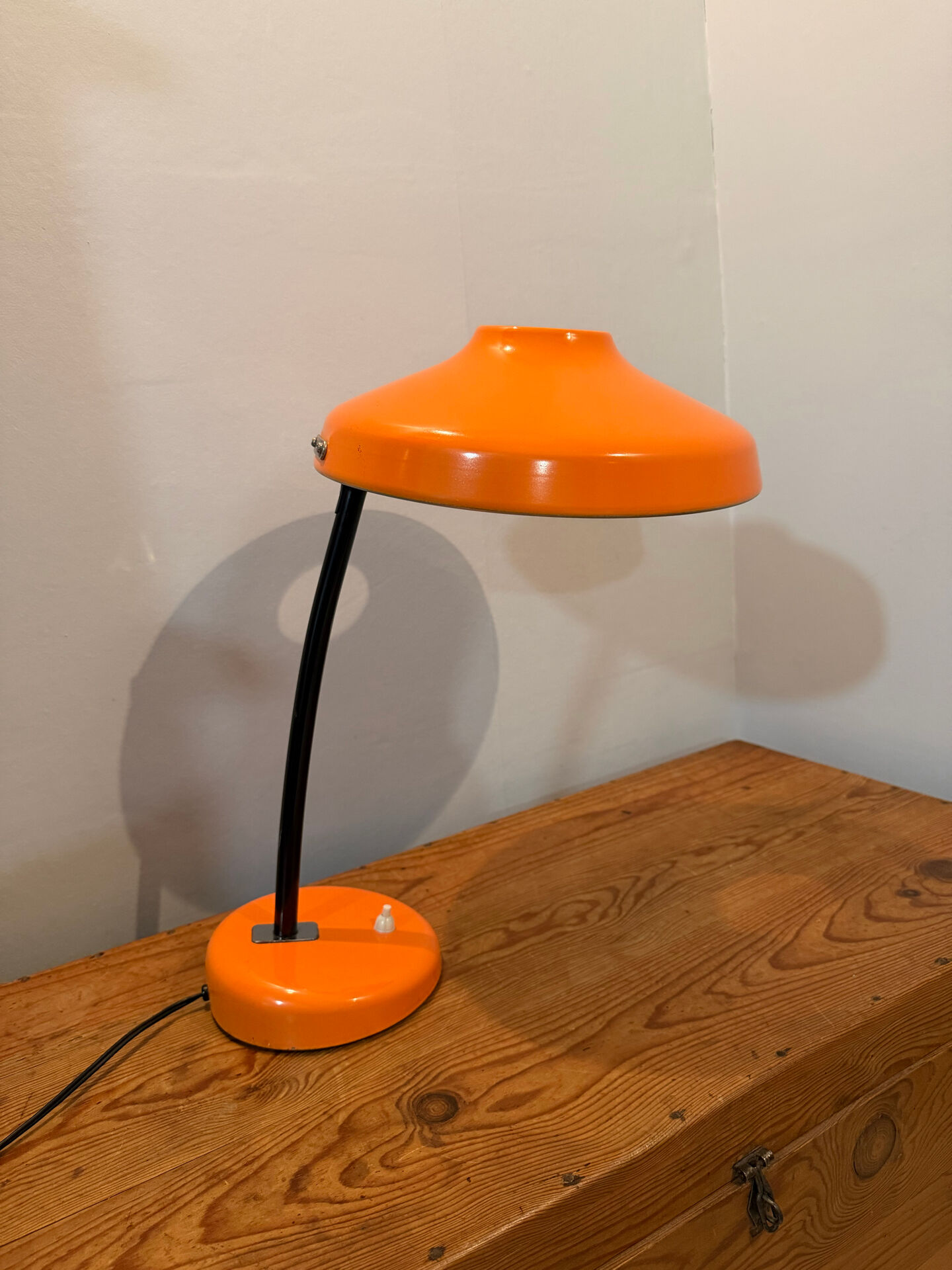 Lampe à poser Mid-Century design Space age forme soucoupe