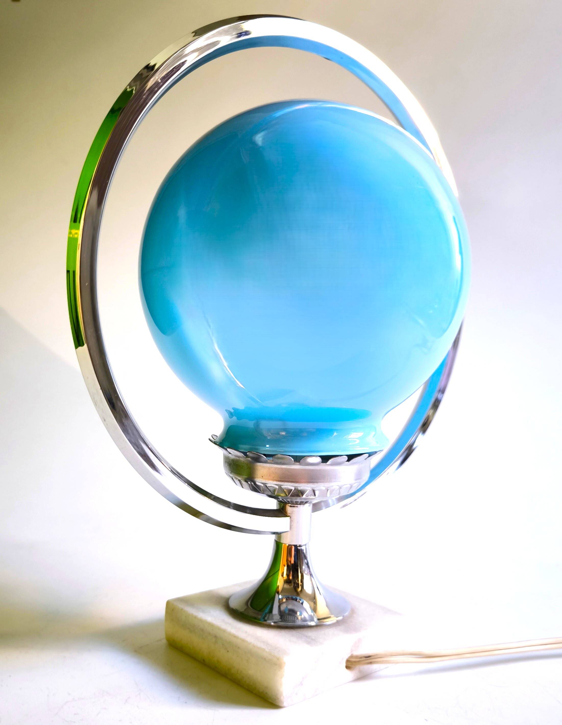 Vintage Art Deco/Space Age lamp from the 1970s.