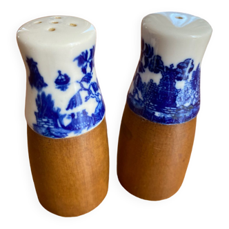 Porcelain salt and pepper shaker