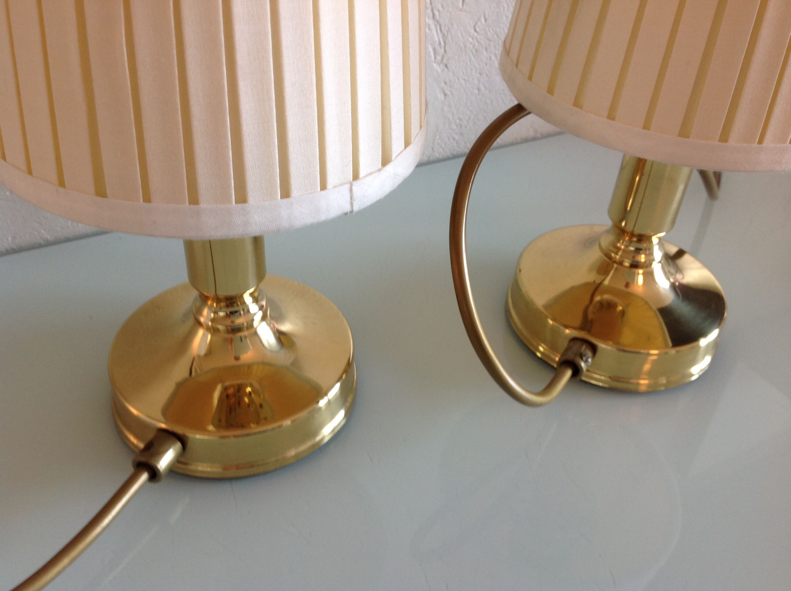 Pair of bedside lamps in golden metal and lampshade creme / vintage years 60-70