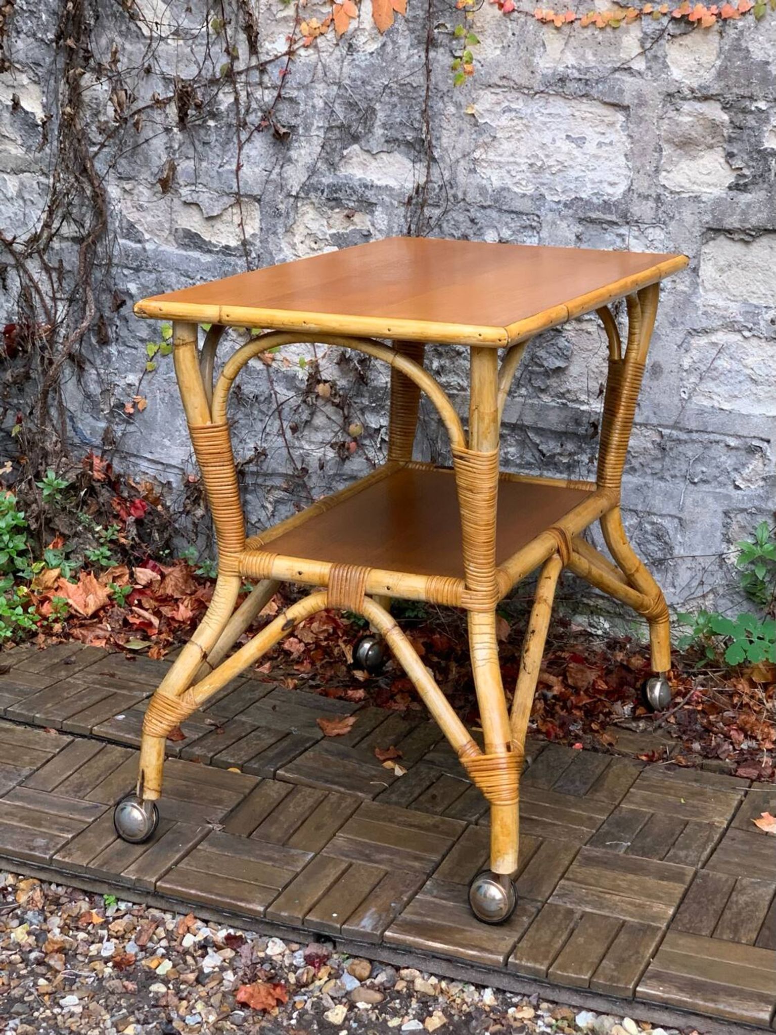 Desserte vintage en rotin et chêne 1960
