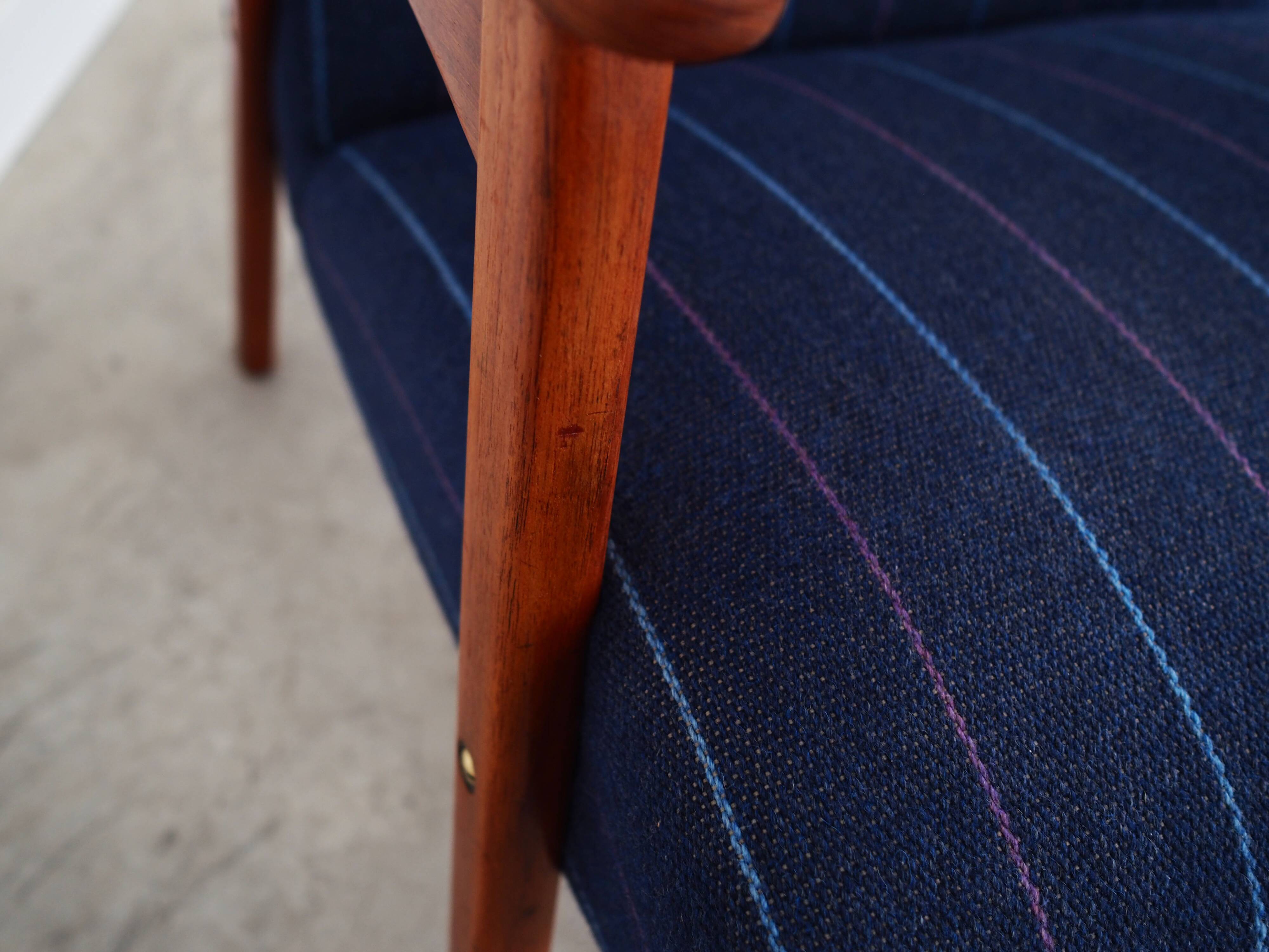 Fauteuil en teck, design danois, années 1970, production : Danemark