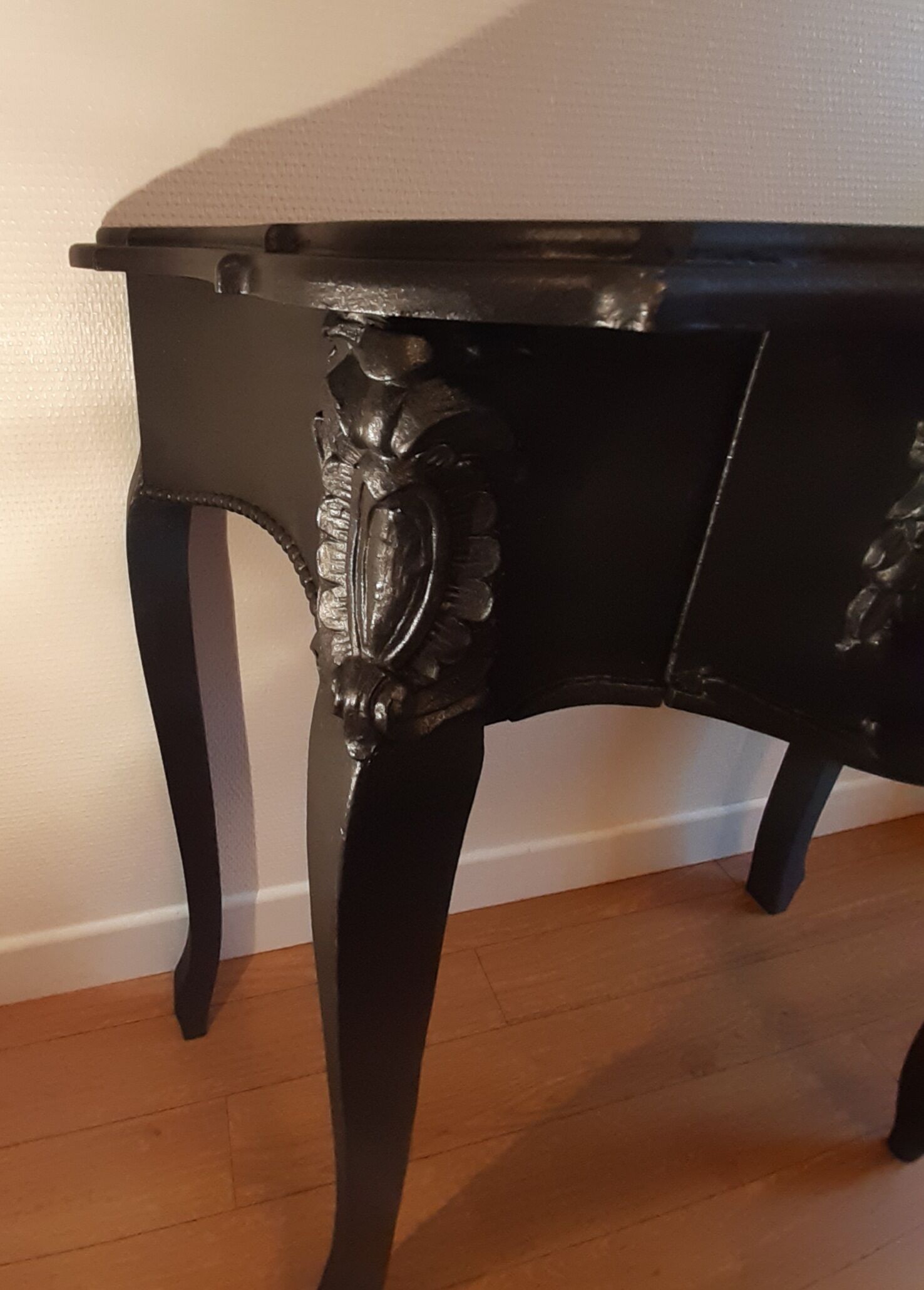 Baroque console black steel
