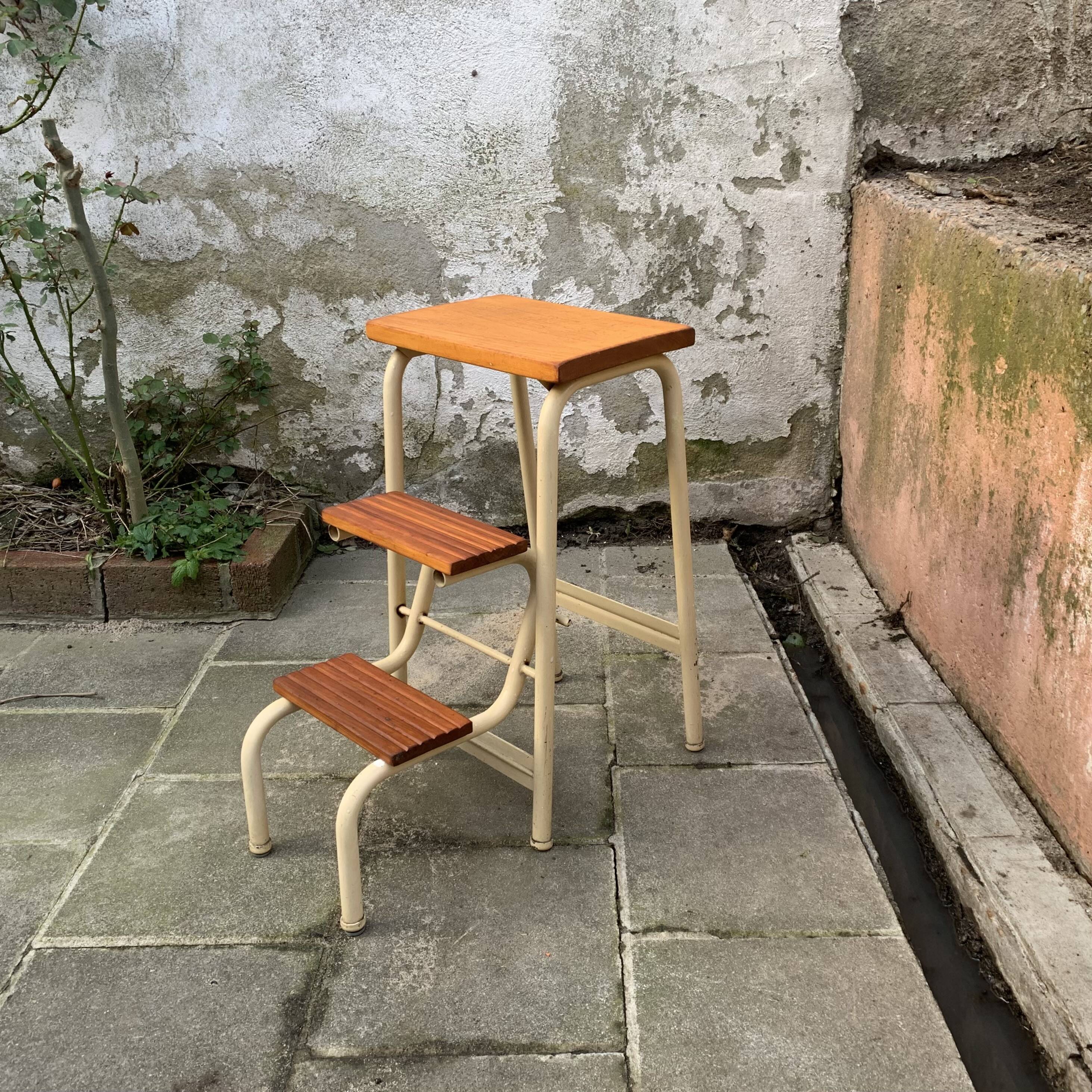 Vintage step stool in wood and steel