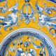 Large grotesque plate (Urbino/Castelli style), made in Italy, pei