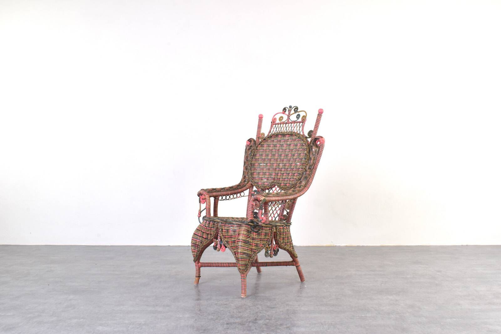 American Victorian Wicker Armchair from Heywood-Wakefield, 1910s.