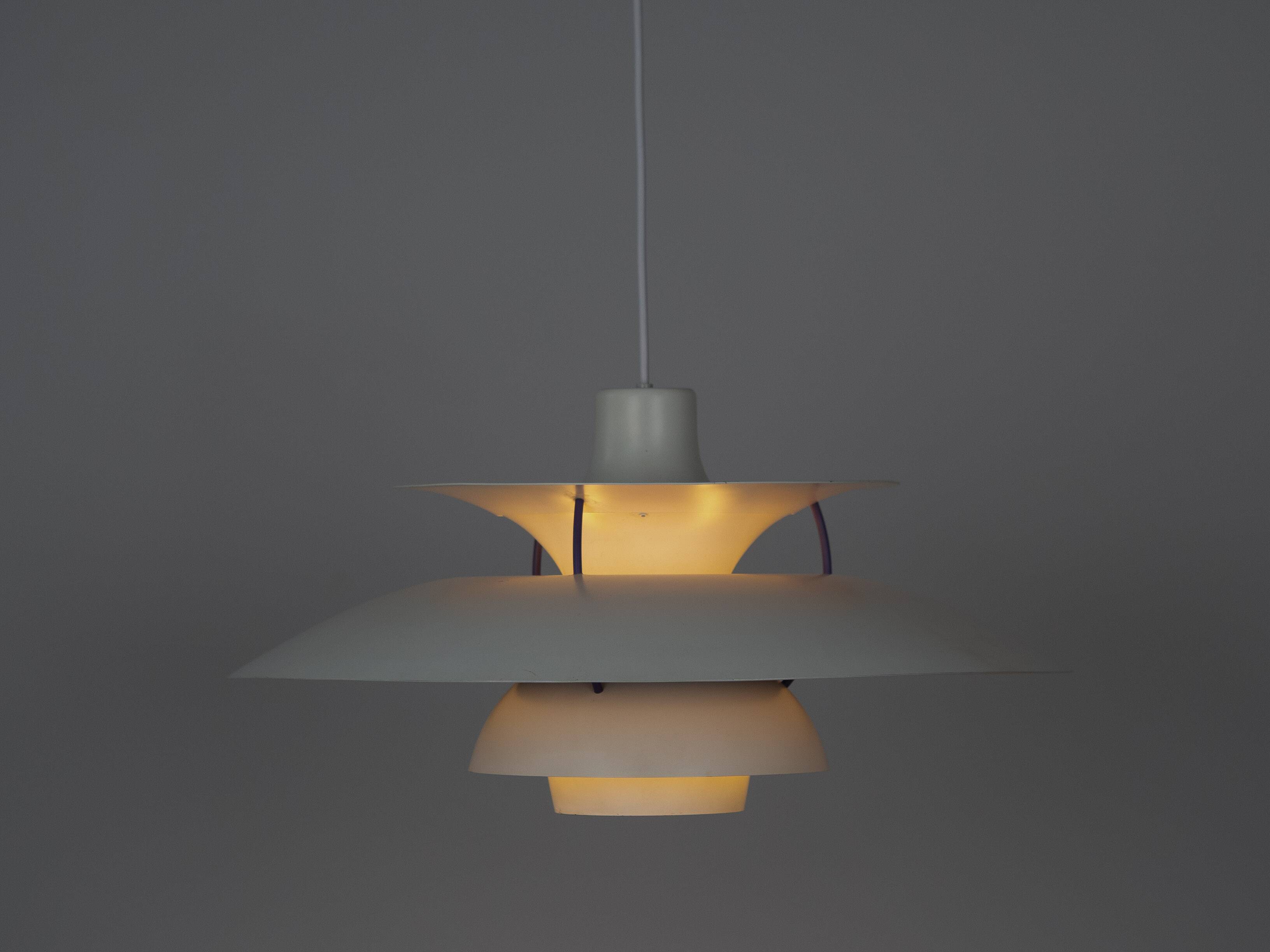 Danish vintage PH 5 pendant lamp by Poul Henningsen, Louis Poulsen, 1958