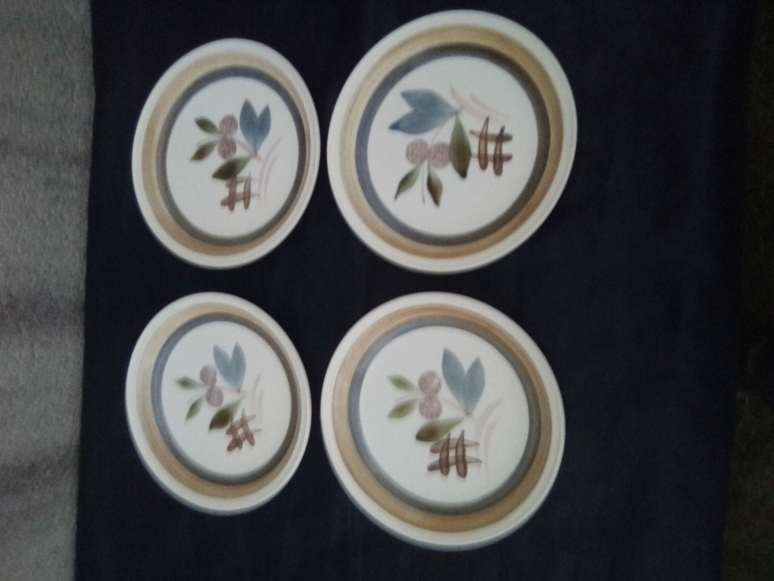 4 plates in Gien sandstone Model Kilifi diam 21 cm