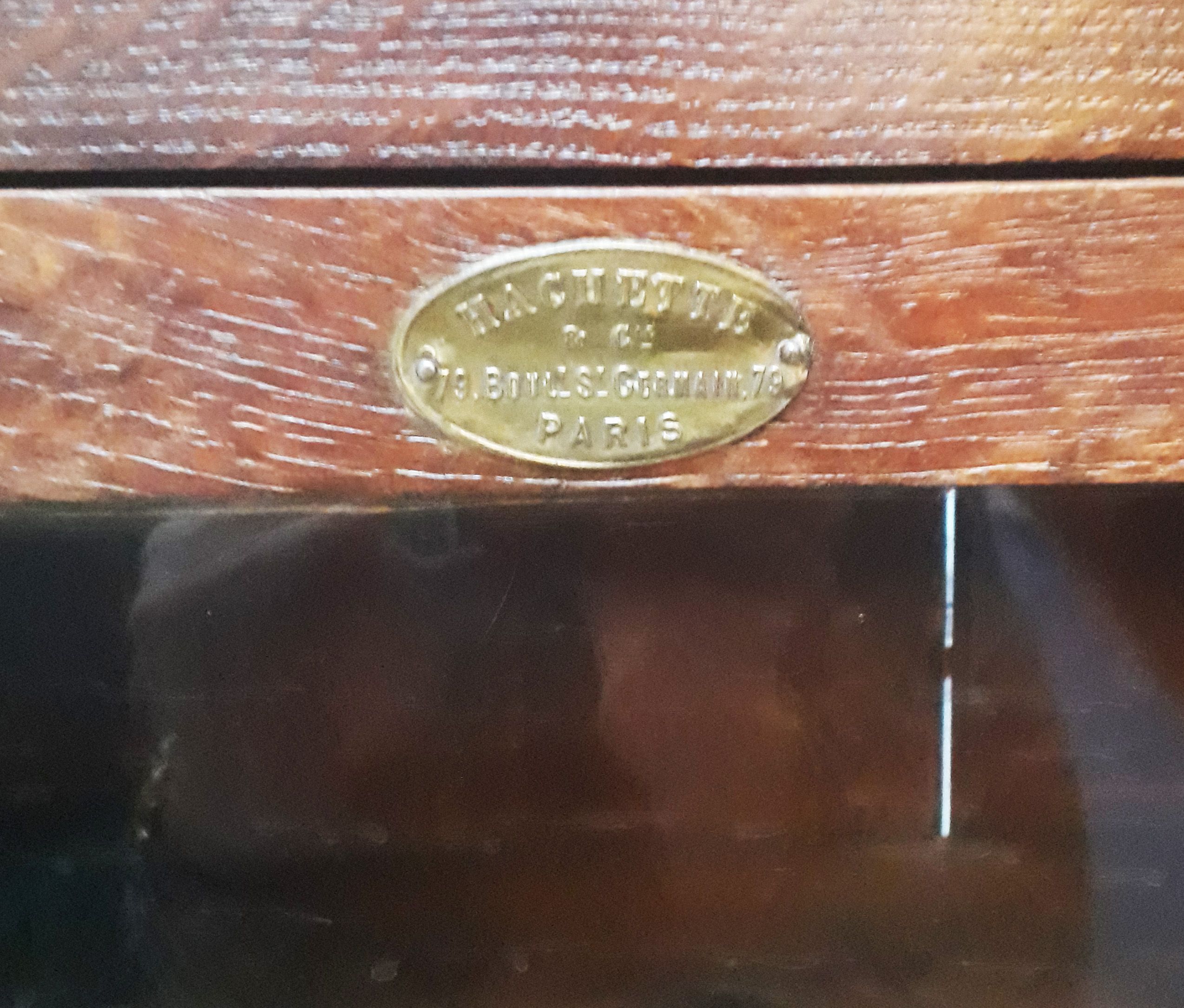 Glass furniture-shelves - Hachette bookstore - year 50