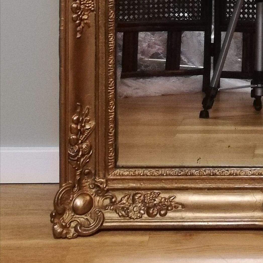 Wooden mirror and gilded stucco style Restoration height 94cm