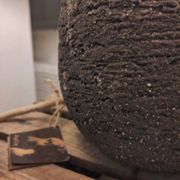 Lampe à poser en grès et jute naturelle