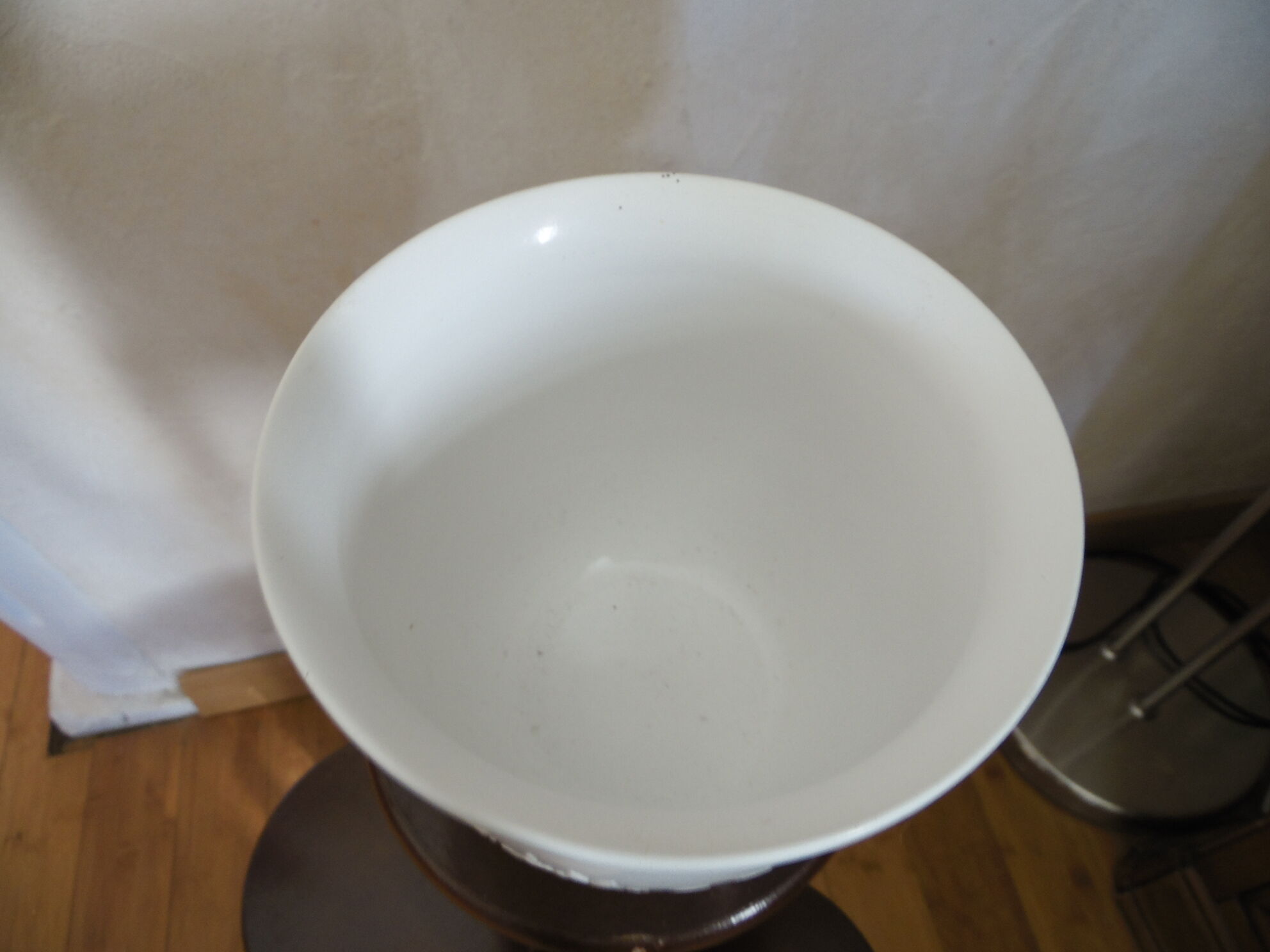 White cermal pot cache Scheuric W Germany