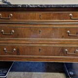 Mahogany commode with mahogany veneer from the Louis XVI period - late 18th century.
