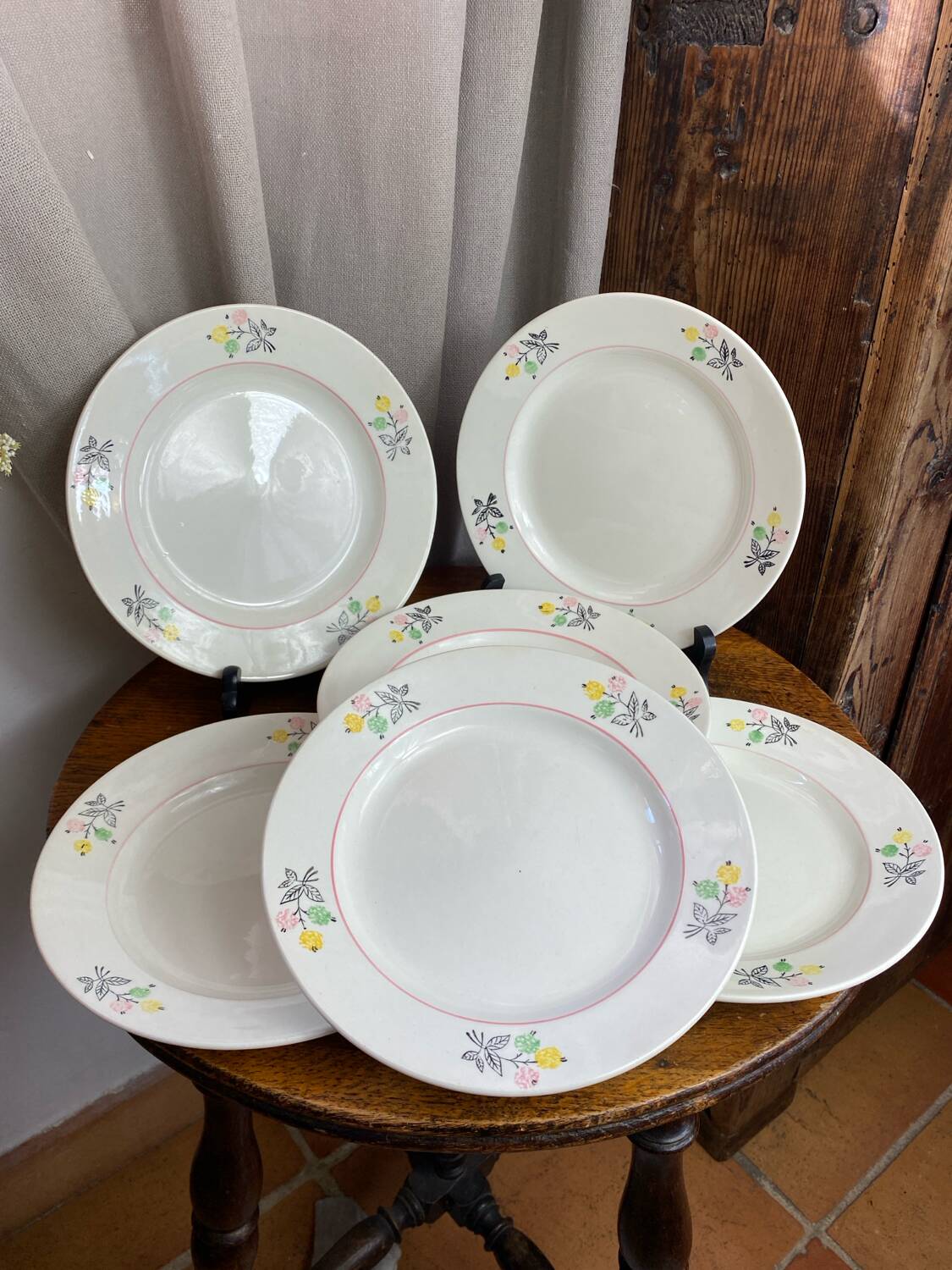 Dessert plate in porcelain, Gien