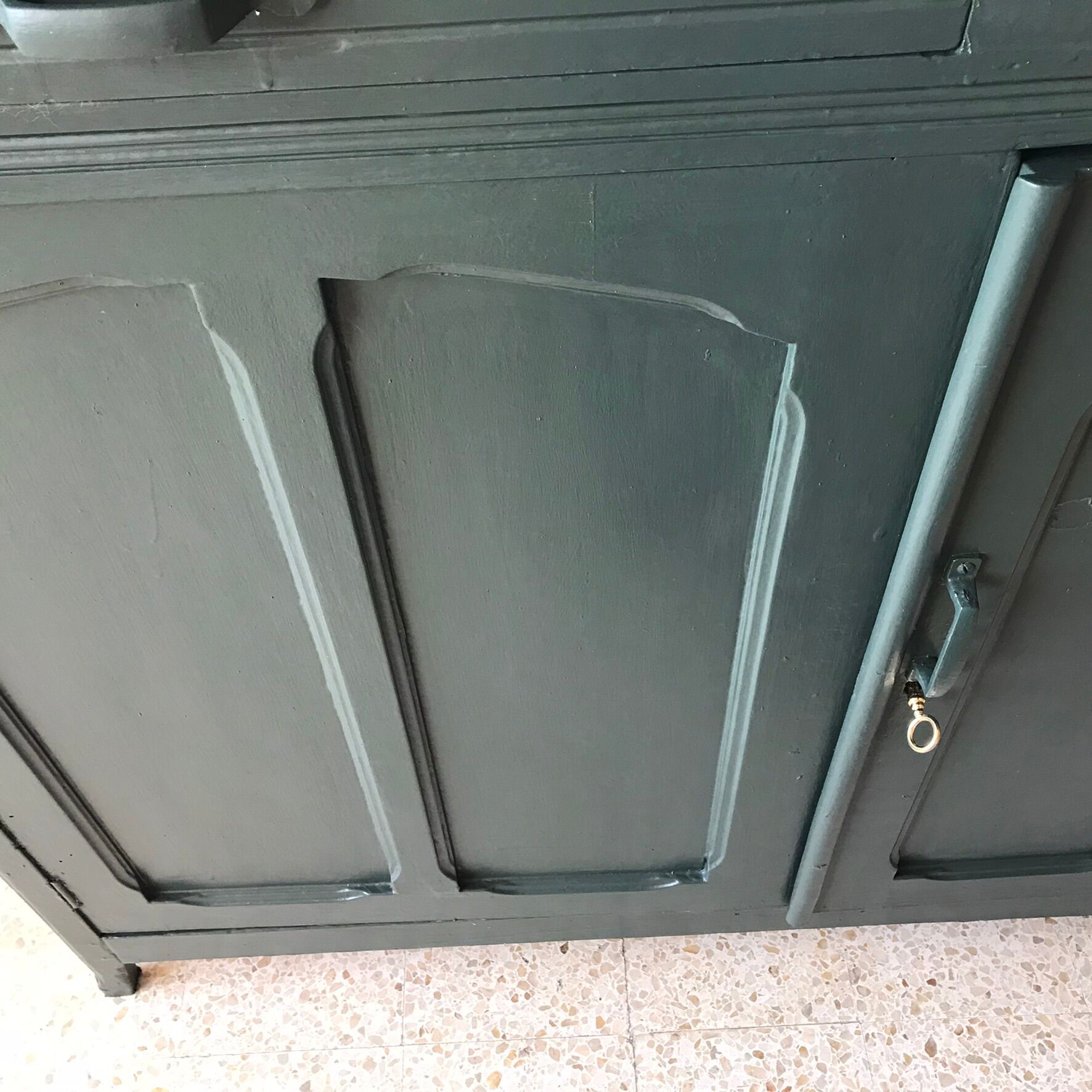 Dark green Parisian buffet